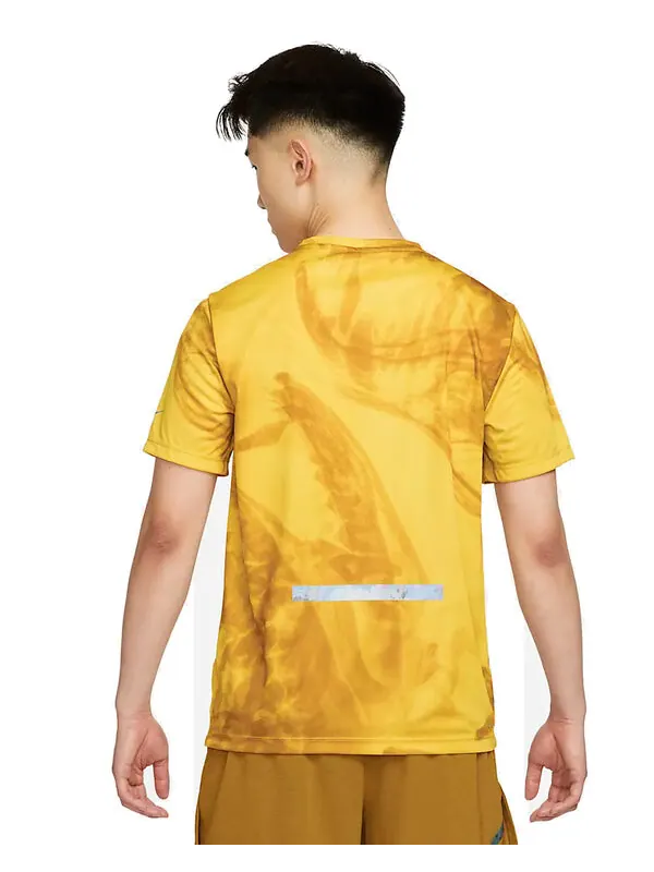 Футболка Nike Dri-FIT Run Division Rise 365 T-Shirt 'Yellow' — изображение 3 из 3, желтый/мульти