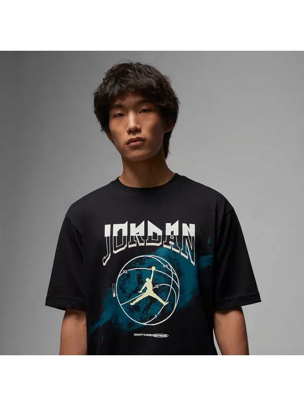 Футболка Air Jordan Sport 85 Graphic T-Shirt 'Black' — изображение 2 из 3, черный/мульти