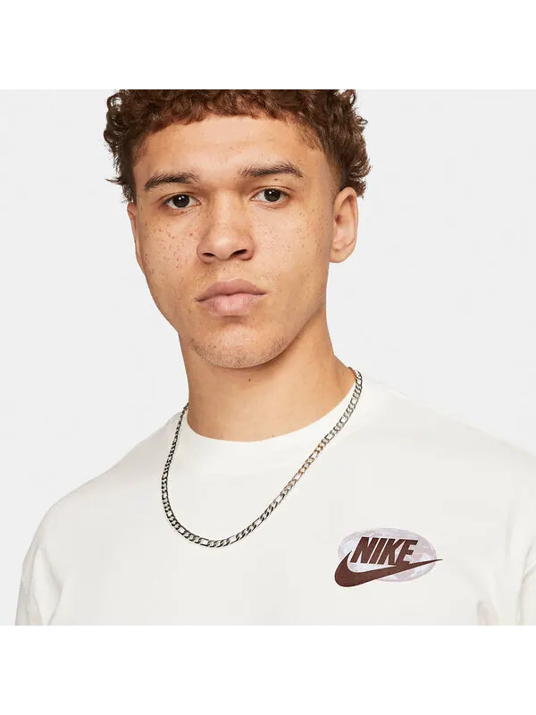 Футболка Nike Sportswear Earth T-Shirt 'White' — изображение 2 из 4, белый/мульти