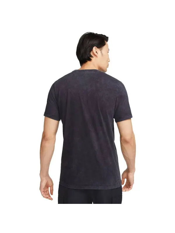 Футболка Nike Sportswear Club Washed-Dye T-Shirt 'Black' — изображение 3 из 3, черный