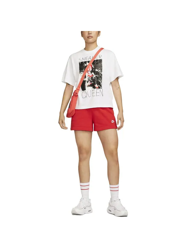 Футболка (WMNS) Nike Sneaker Queen T-Shirt 'White' — изображение 3 из 4, белый