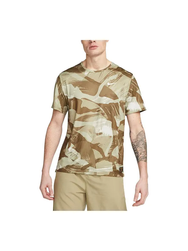 Футболка Nike Dri-Fit Miler Camouflage Running T-Shirt 'Hazel Rush' — изображение 1 из 3, коричневый/мульти