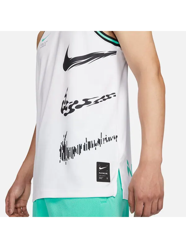 Майки ДНК разблокируют вашу космическую баскетбольную майку Nike — изображение 3 из 4, белый/мульти