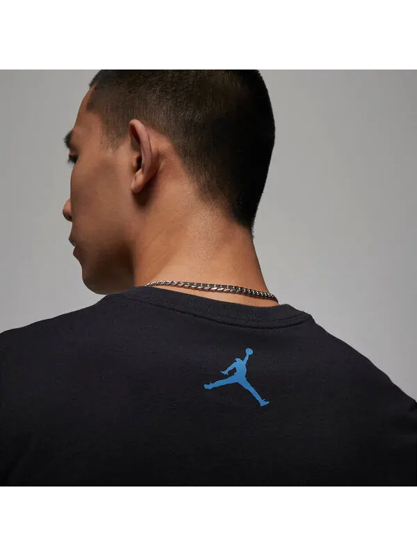 Футболка Air Jordan Sneaker T-Shirt 'Black' — изображение 3 из 3, черный/мульти