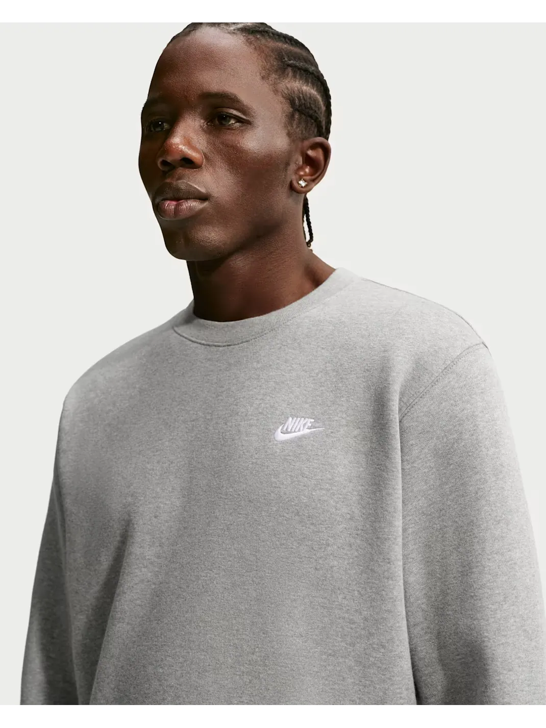 Свитшот Nike Club Fleece Crew, темно-серый меланж/белый — изображение 4 из 8, темный серый/белый