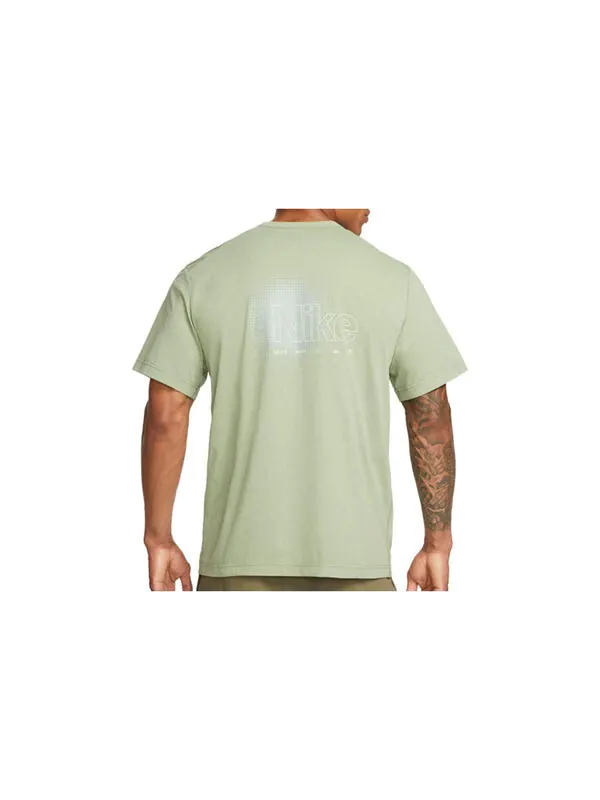 Футболка Nike Dri-FIT UV Hyverse Spnt 'Green' — изображение 2 из 4, зеленый/мульти