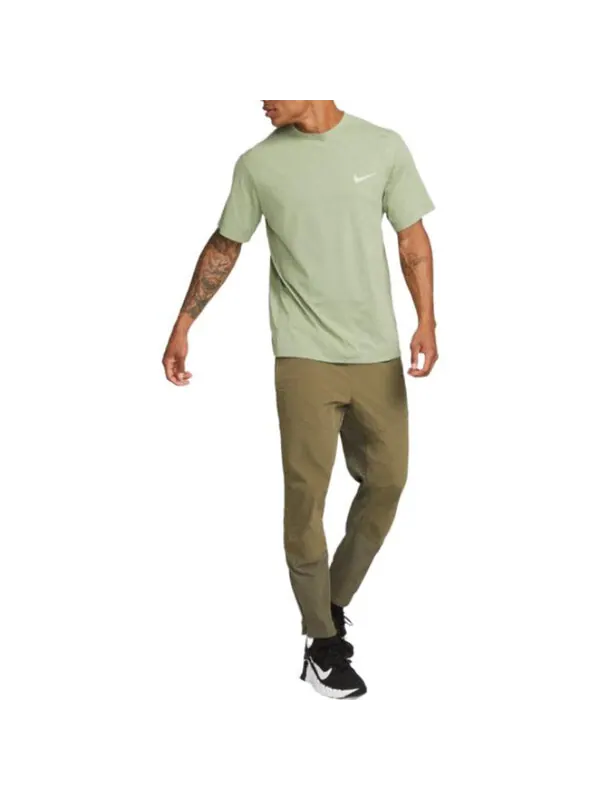 Футболка Nike Dri-FIT UV Hyverse Spnt 'Green' — изображение 3 из 4, зеленый/мульти