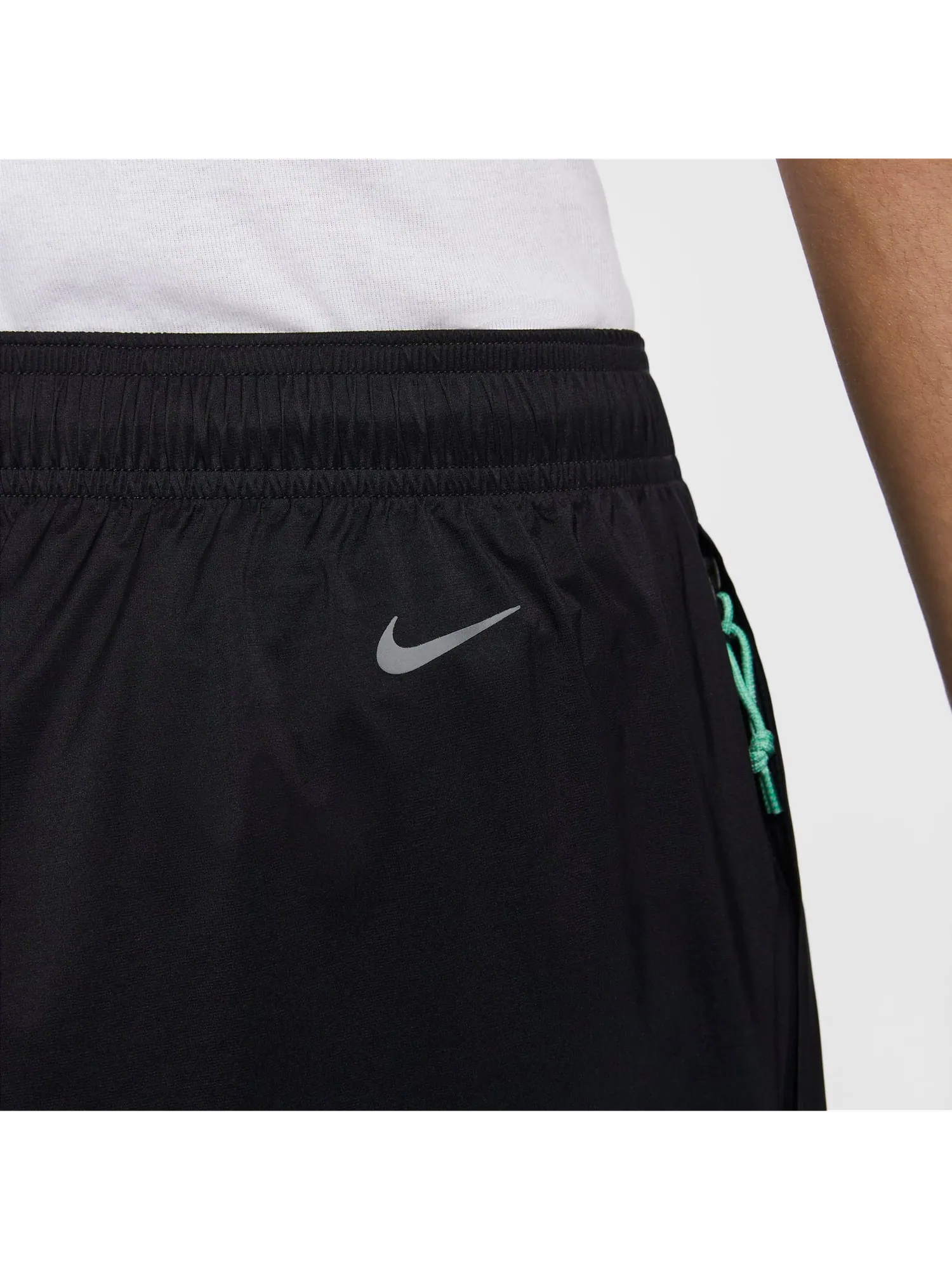 Брюки Nike ACG Trail Snacks Storm-FIT ADV Pants 'Black' — изображение 6 из 6, черный