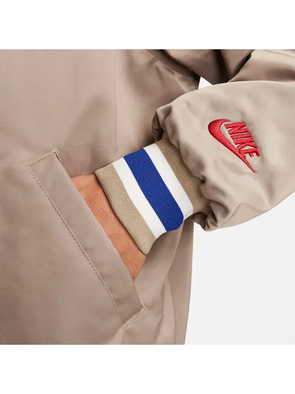 Куртка Nike Dugout Loose Satin Jacket Asia Sizing 'Khaki Sail' — изображение 4 из 4