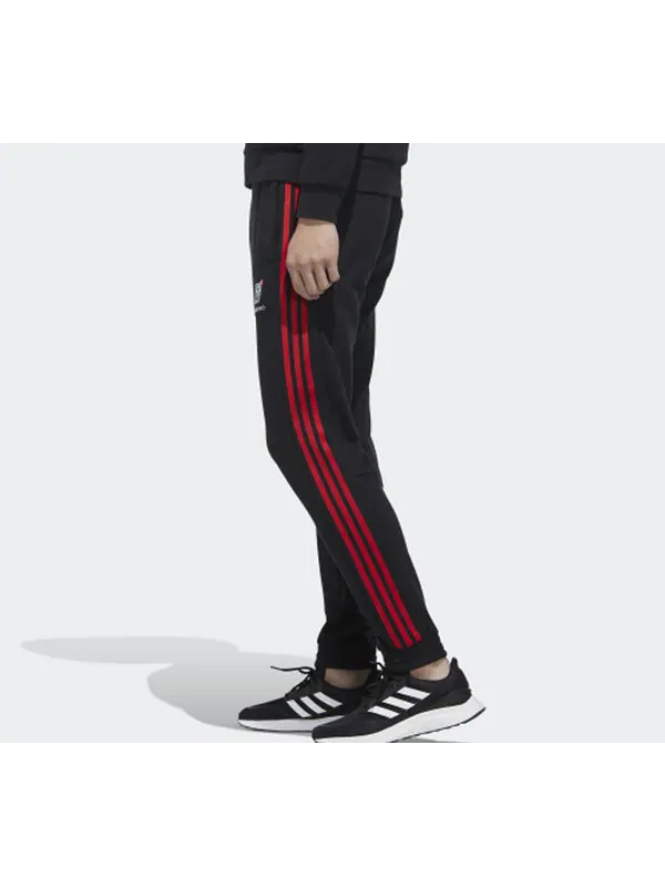 Спортивные штаны adidas neo M Vlday Tp Side Stripe Sports Pants Black — изображение 2 из 4, черный
