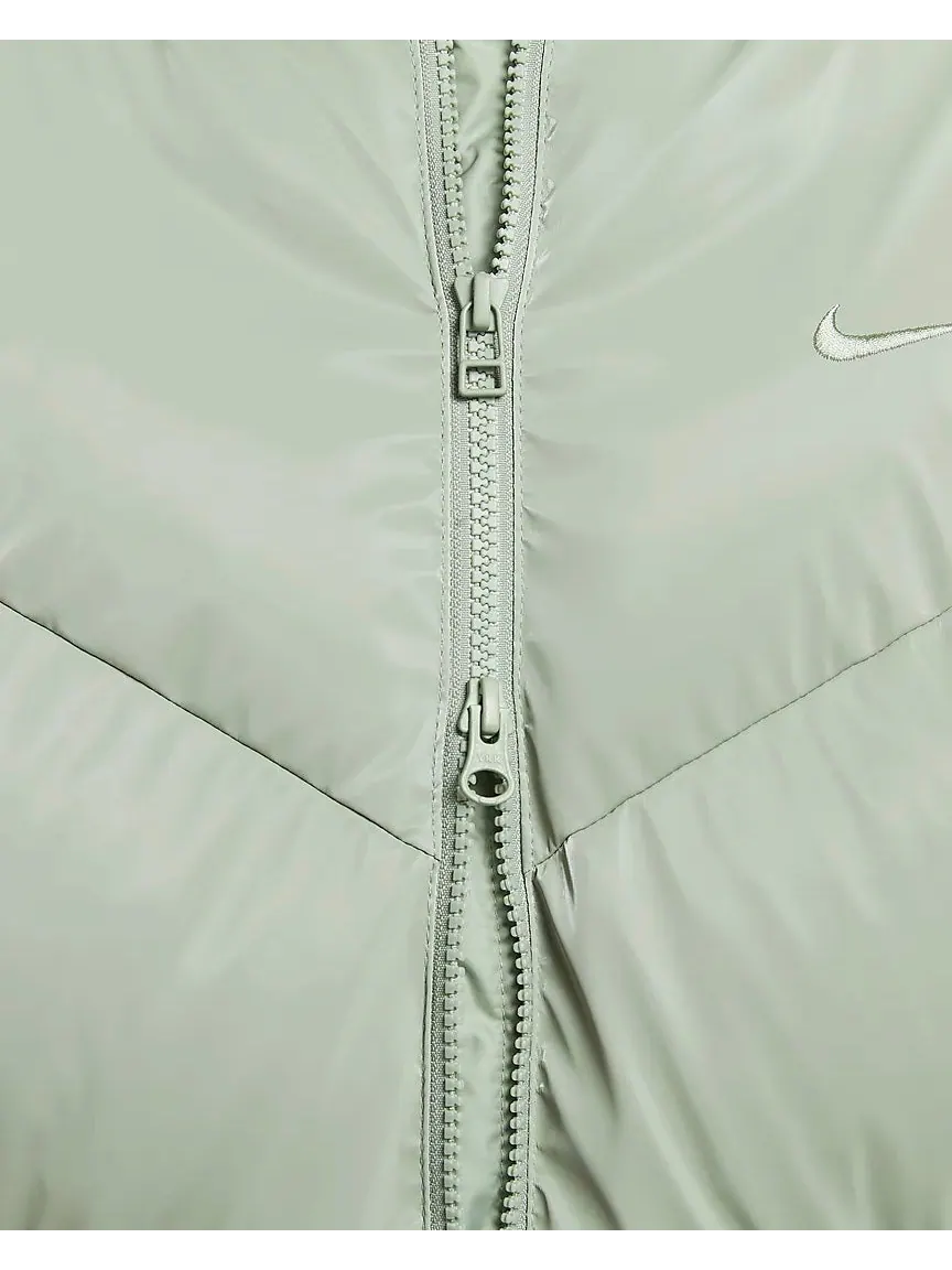Пальто (WMNS) Nike Therma-FIT Sportswear Windpuffer Coat 'Green' — изображение 3 из 3, зеленый