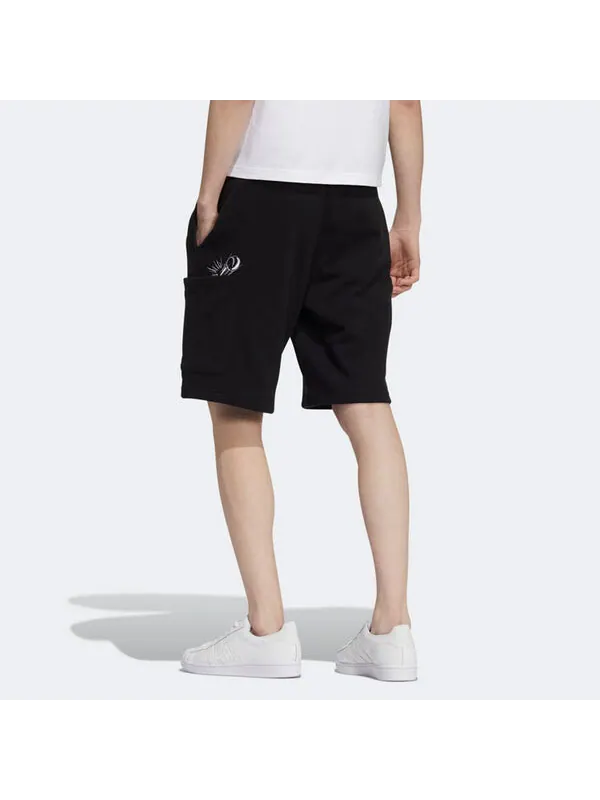 Шорты originals x disney crossover manga short 2 strawberry bear embroidered sports shorts black Adidas — изображение 3 из 4