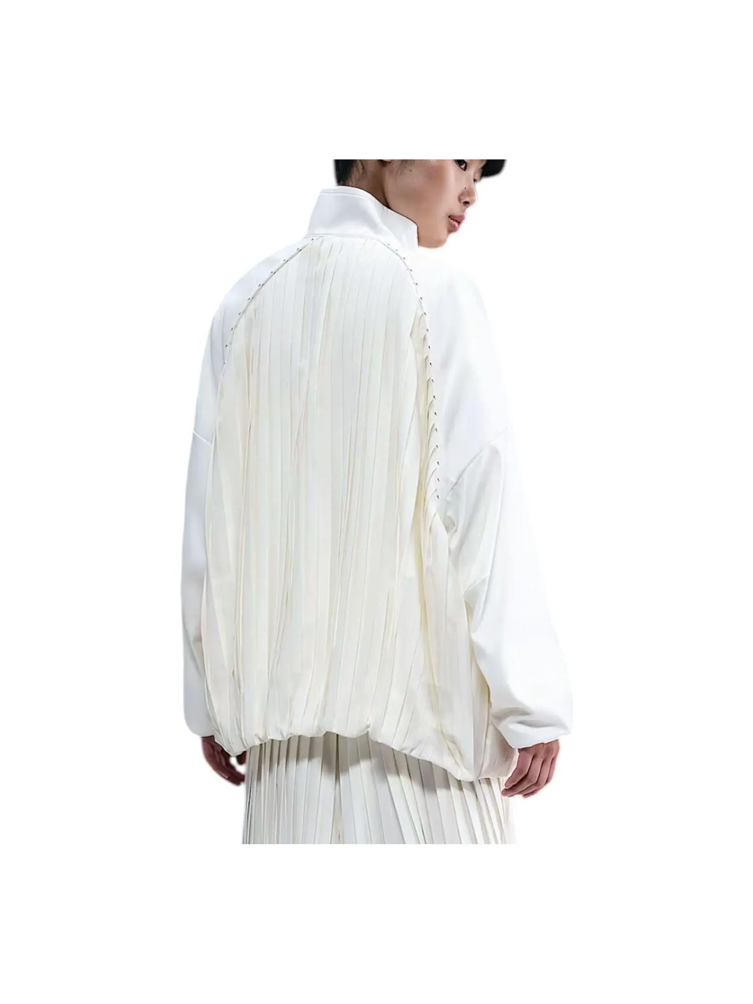 Куртка (WMNS) Nike Pleated Tracksuit Jacket 'Sail' — изображение 2 из 2, белый