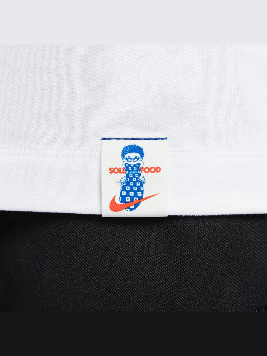 Футболка Nike Sportswear T-Shirt 'White' — изображение 3 из 6, белый