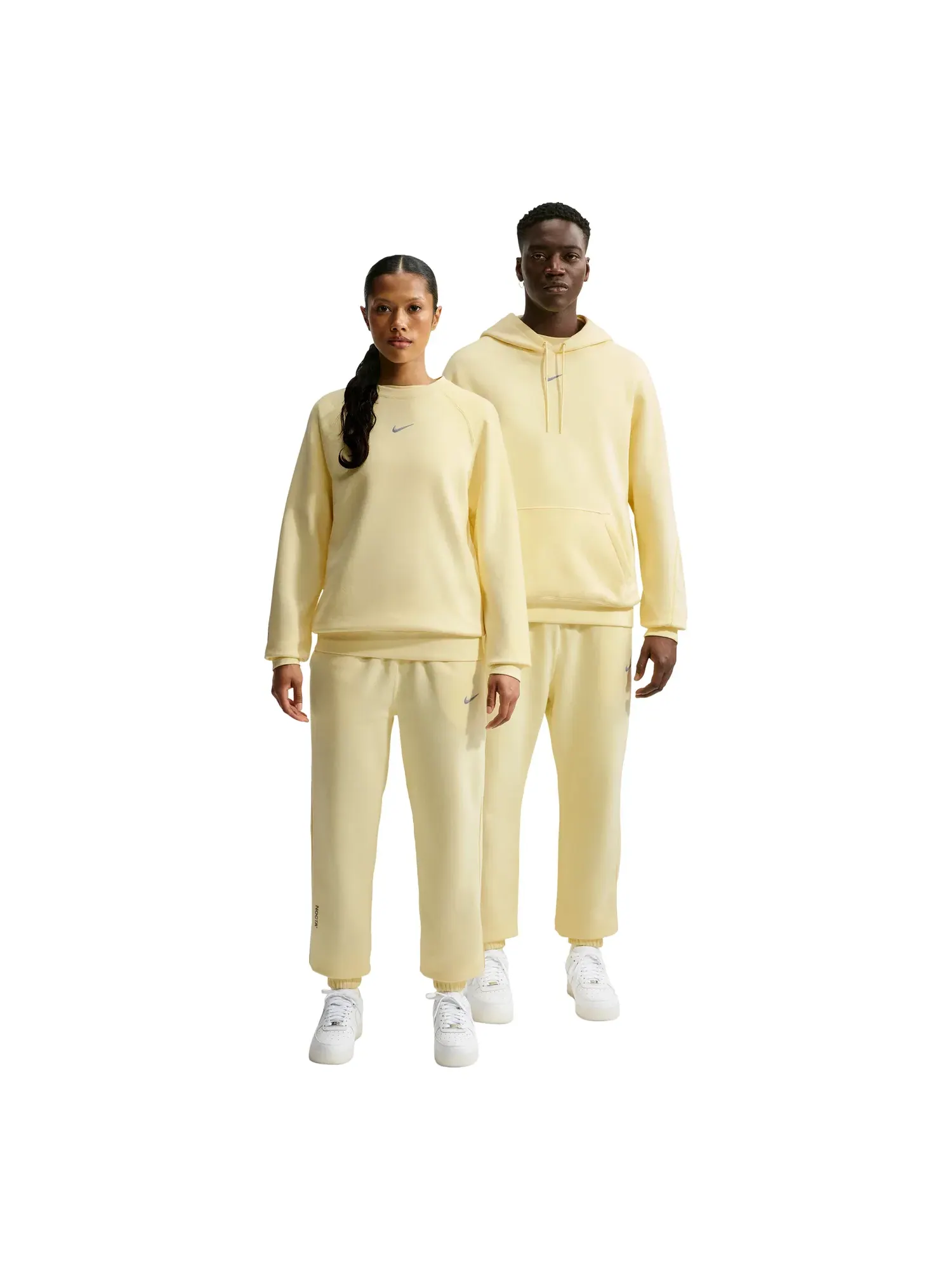 Мужские спортивные штаны из флиса с принтом Nike x NOCTA Alabaster Stealth — изображение 1 из 6, желтый