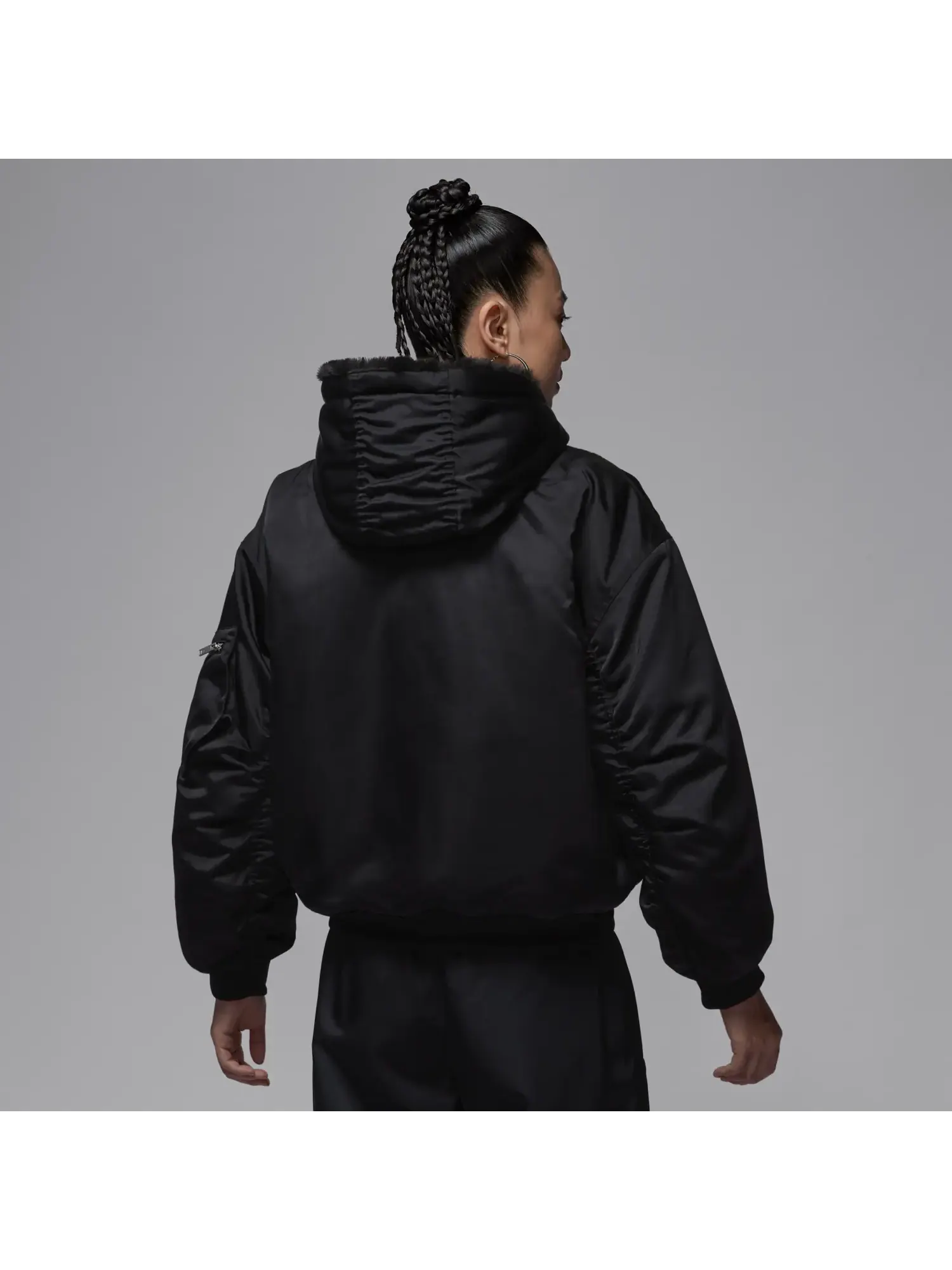 Куртка (WMNS) Air Jordan Renegade Flight Therma-Fit Reversible Jacket 'Black' — изображение 2 из 4, черный