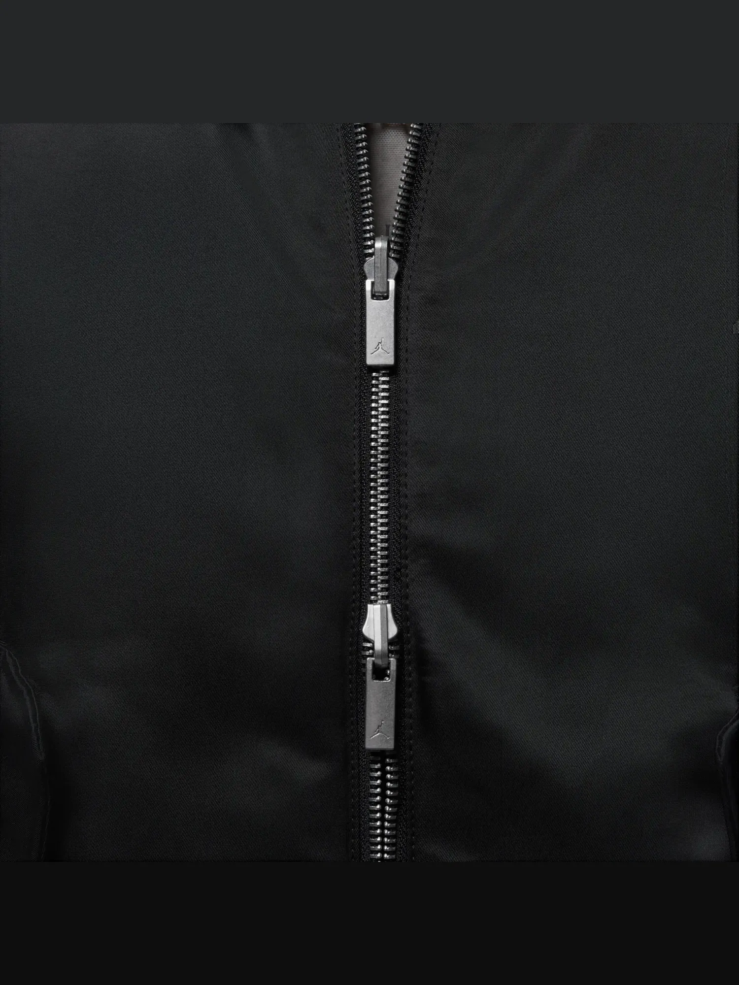 Куртка (WMNS) Air Jordan Renegade Flight Therma-Fit Reversible Jacket 'Black' — изображение 3 из 4, черный