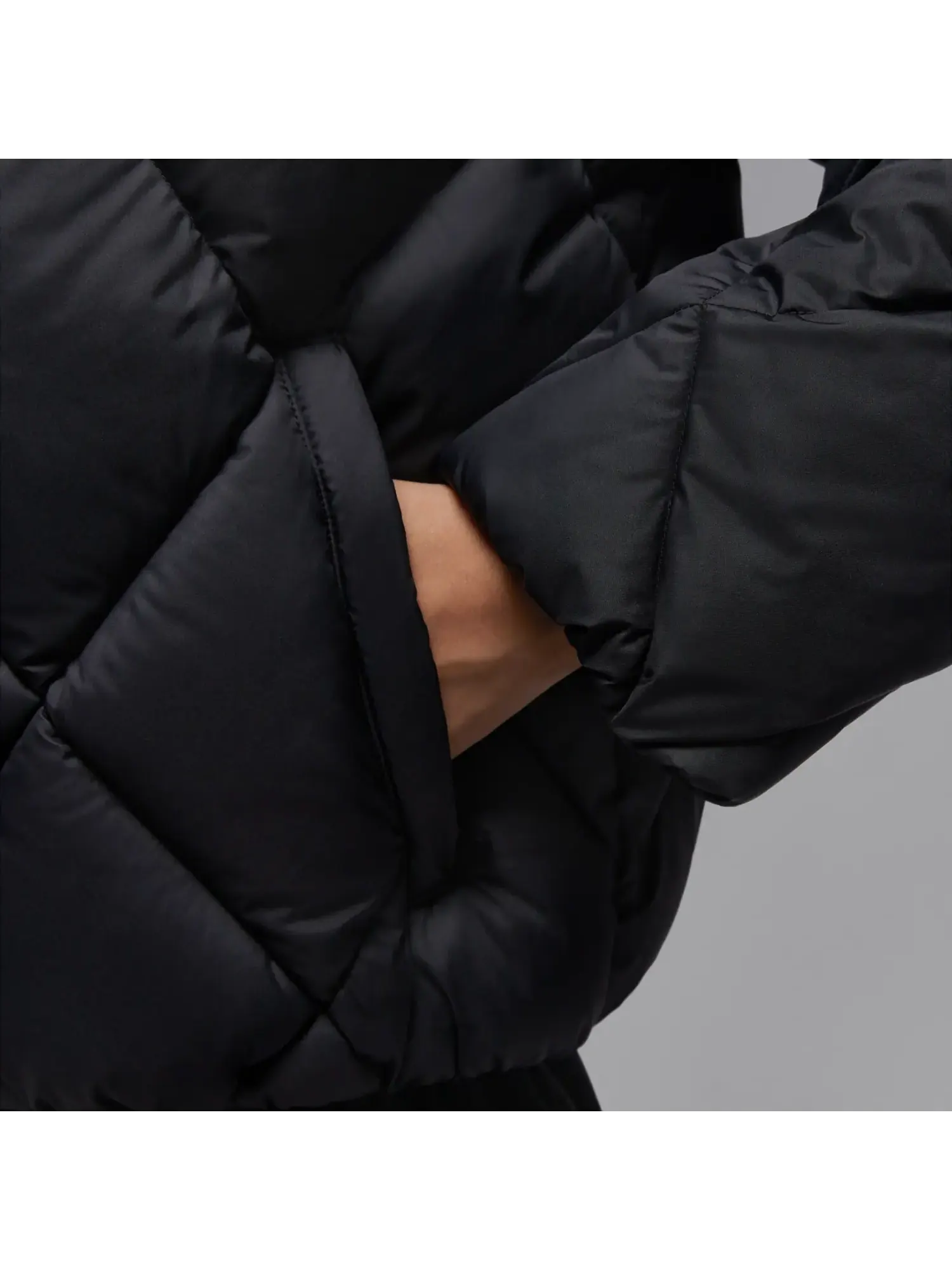 Куртка (WMNS) Air Jordan Brooklyn Quilted Puffer Jacket 'Black' — изображение 5 из 5, черный