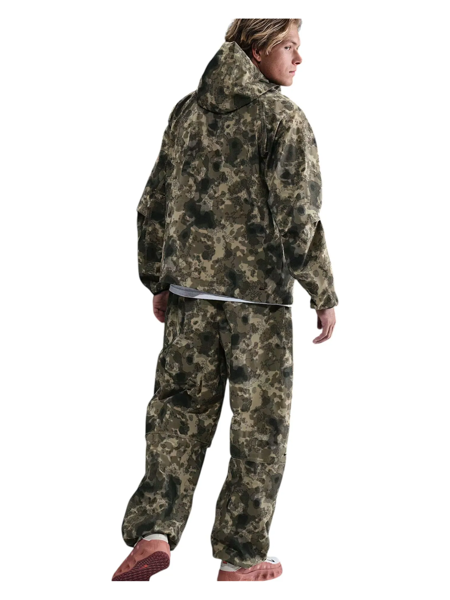 Куртка Nike Tech Dri-FIT Windrunner 'Woven Camo' — изображение 3 из 3, оливковый/черный