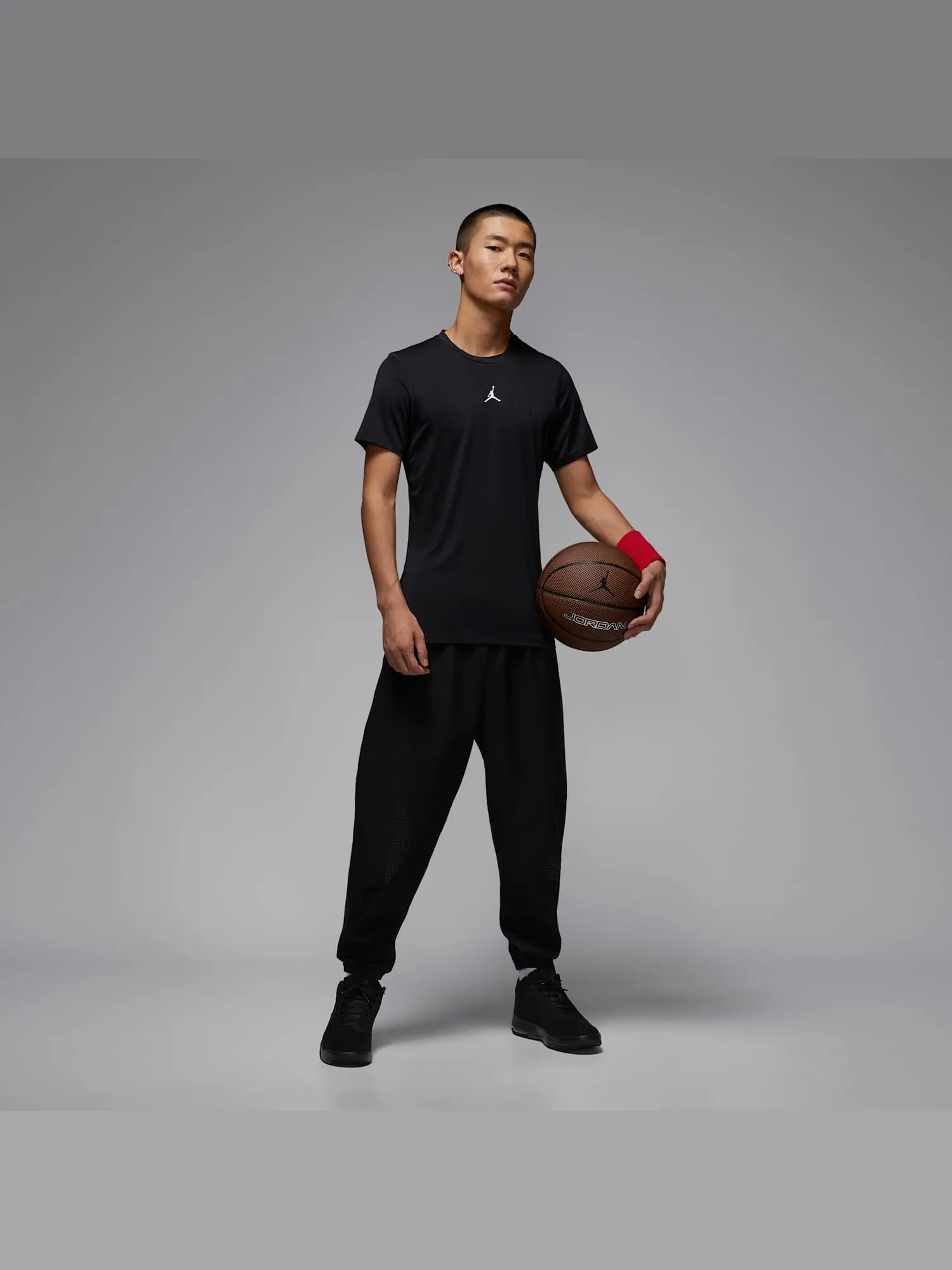 Футболка Air Jordan Sport Dri-Fit Short-Sleeve Base Layer Top 'Black' — изображение 2 из 3, черный