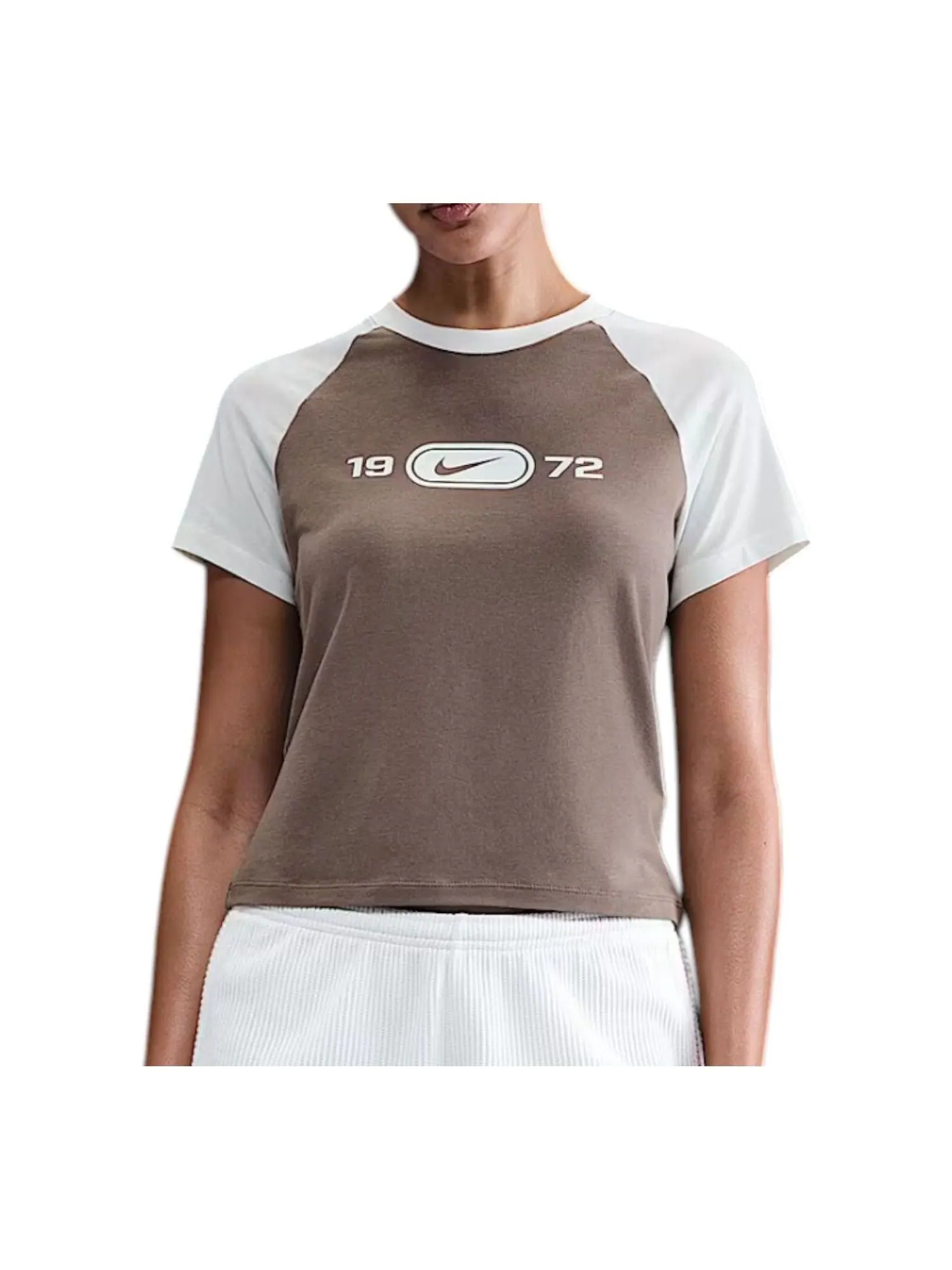 (WMNS) Футболка Nike Sportswear Chill Knit Slim Graphic T-Shirt 'Mink Brown' — изображение 1 из 3, коричневый