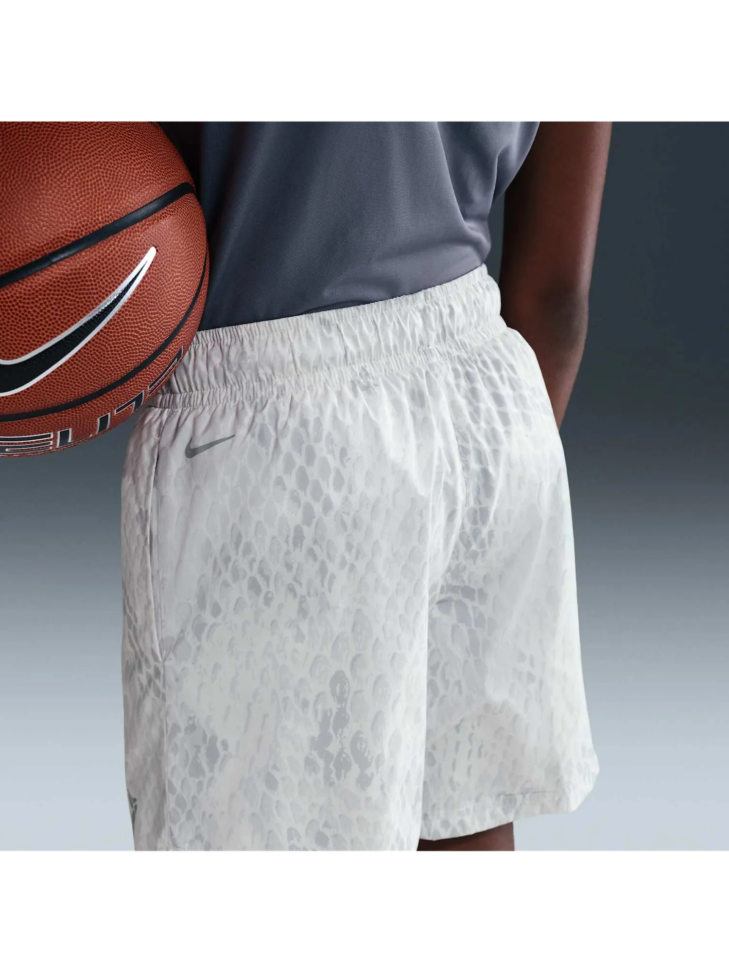 Шорты (GS) Nike Kobe Lightweight Woven Basketball Shorts 'White Reflective Silver' — изображение 4 из 4, белый