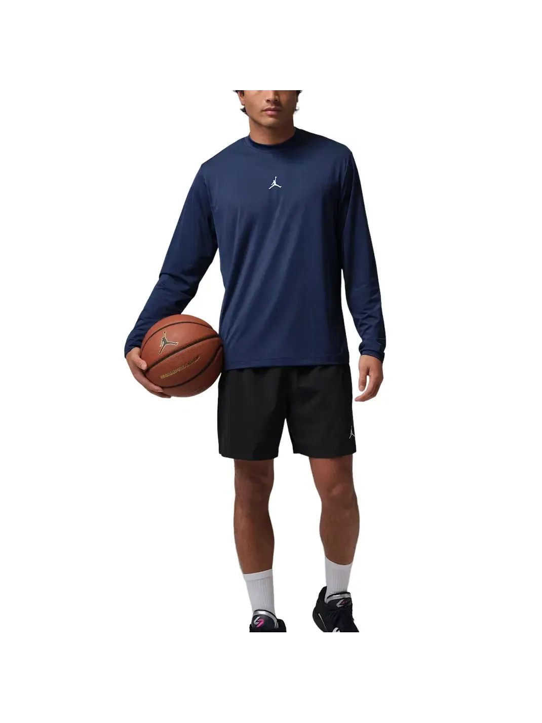 Мужская футболка с длинным рукавом Air Jordan Sport Essentials Dri-FIT T-Shirt Midnight Navy — изображение 2 из 3