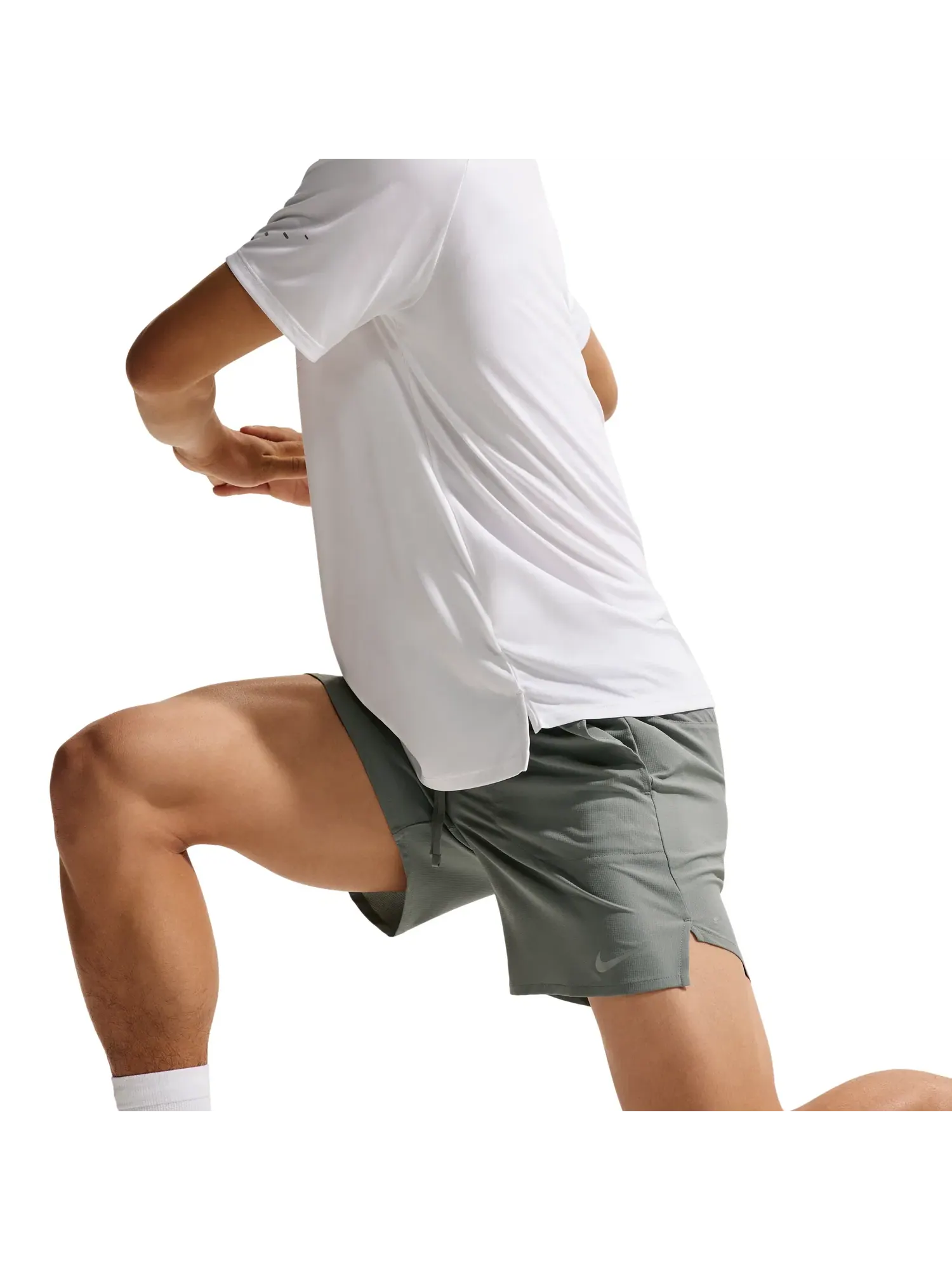 Мужские беговые шорты с длиной 7 дюймов и подкладкой Nike Stride Dri-FIT — изображение 3 из 6, серый