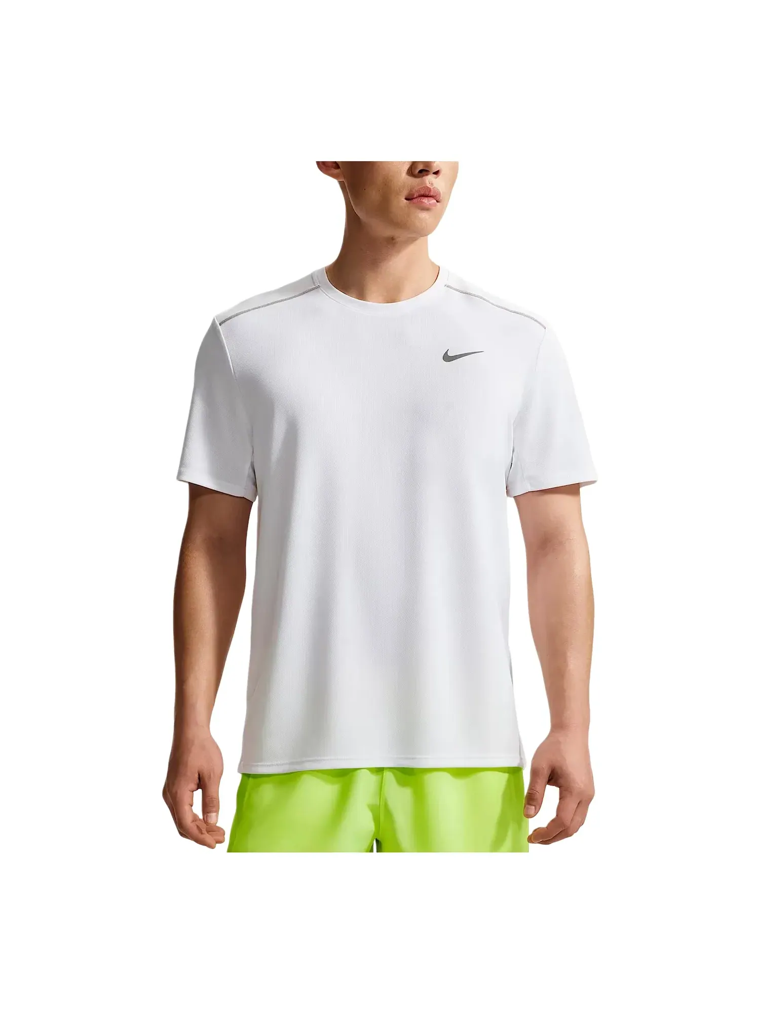 Мужская футболка Nike Miler Dri-FIT UV Protection — изображение 1 из 4, белый