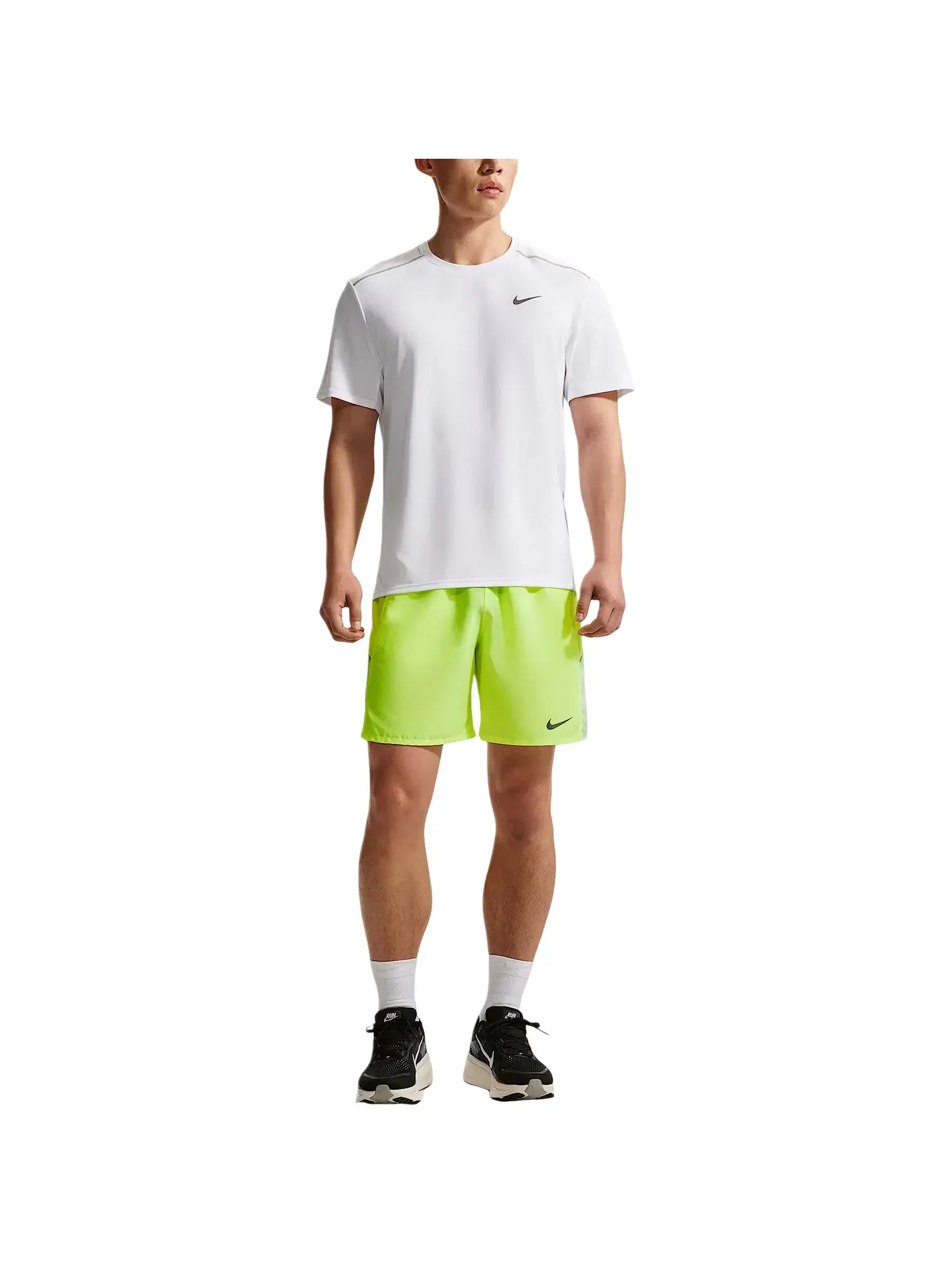 Мужская футболка Nike Miler Dri-FIT UV Protection — изображение 3 из 4, белый