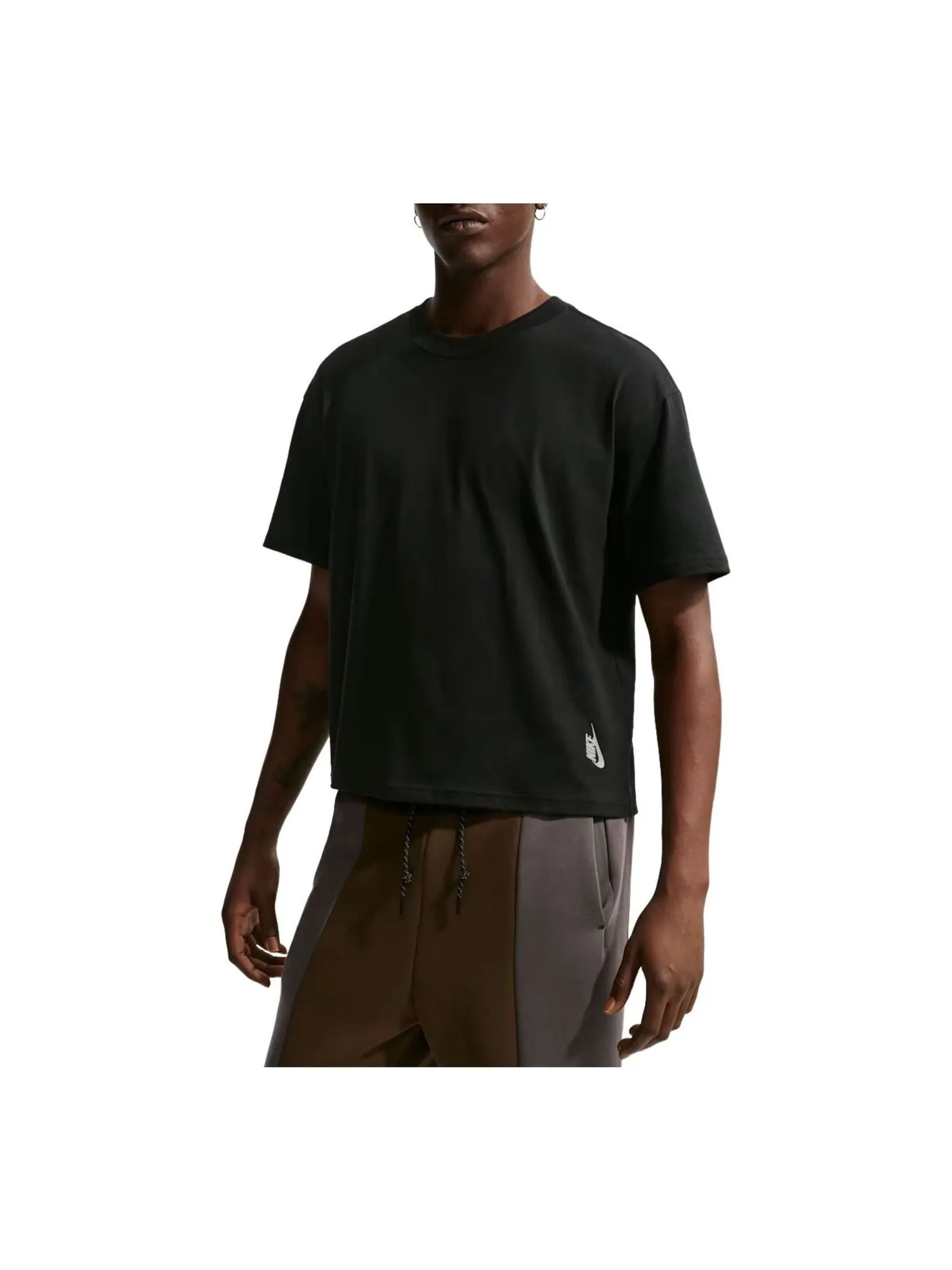Футболка Nike Sportswear — изображение 1 из 2, черный