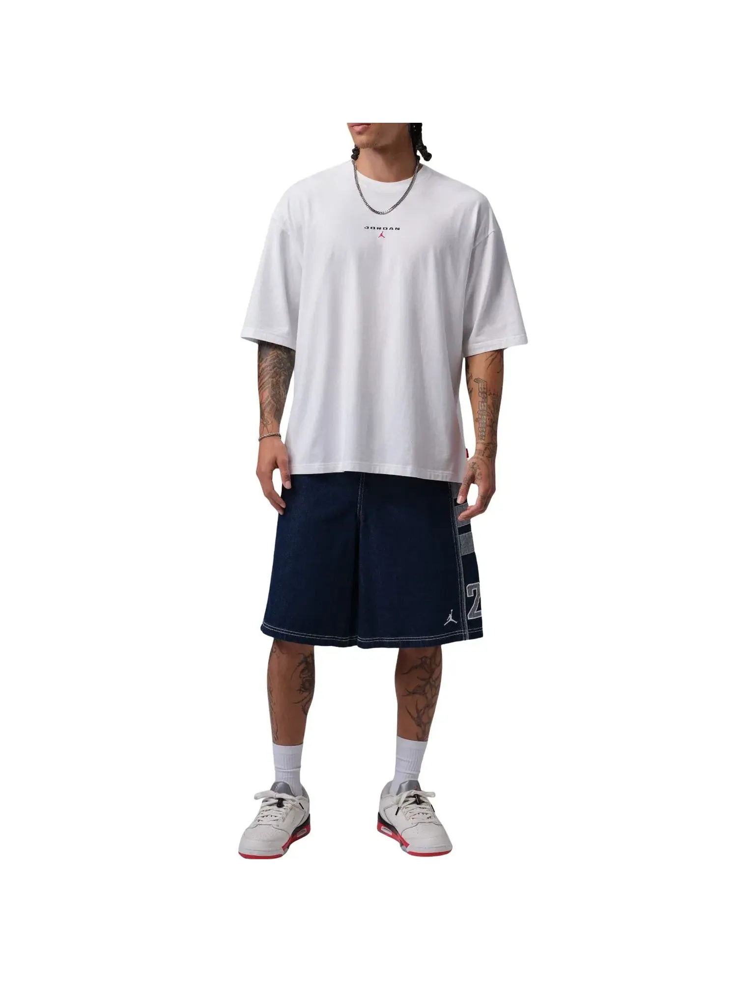 Мужская футболка оверсайз с принтом Jordan Flight Essentials Oversized Patch — изображение 3 из 5, белый