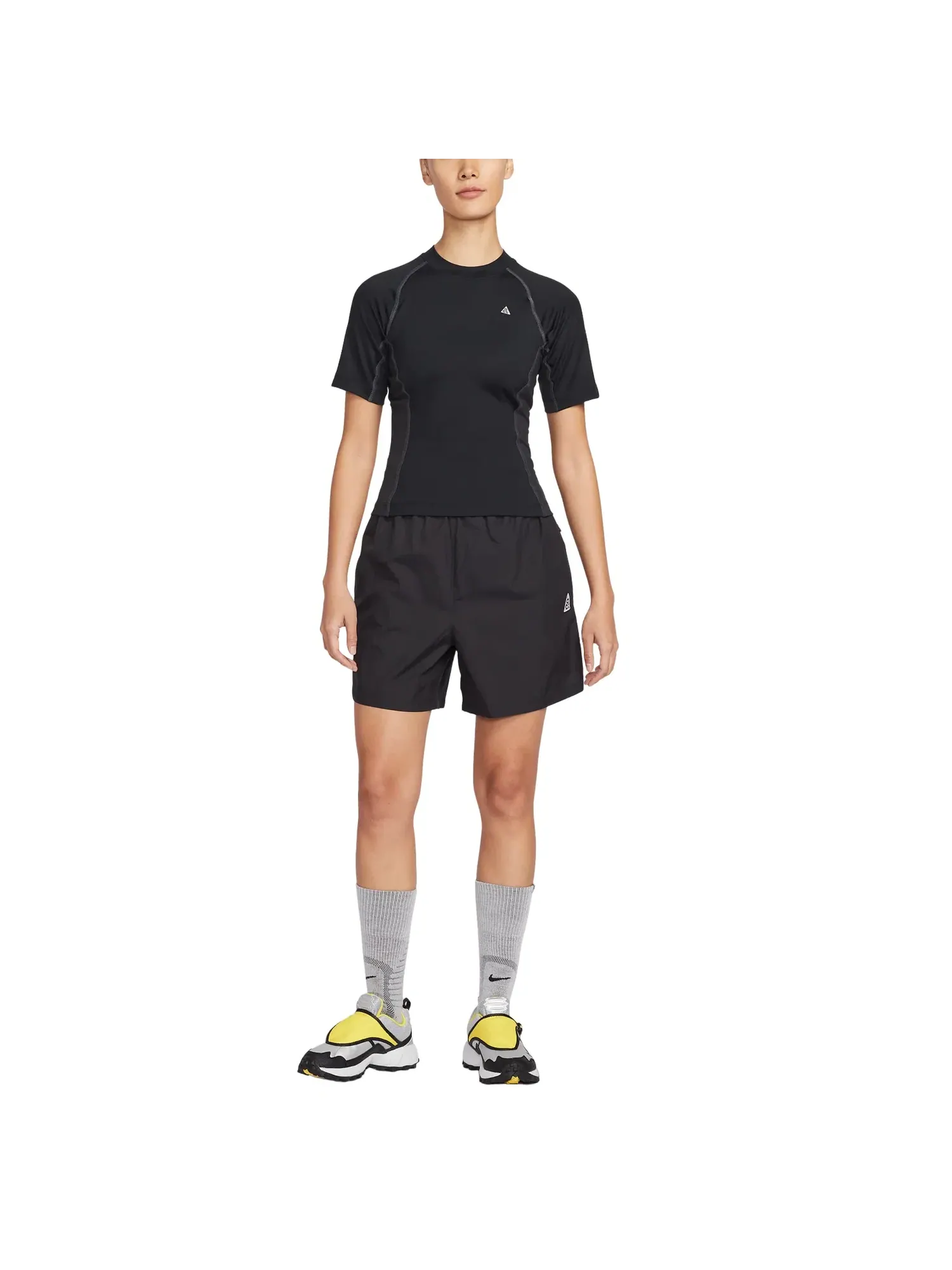 Женская футболка Nike ACG Dri-Fit Layer T-Shirt Black — изображение 3 из 4, черный