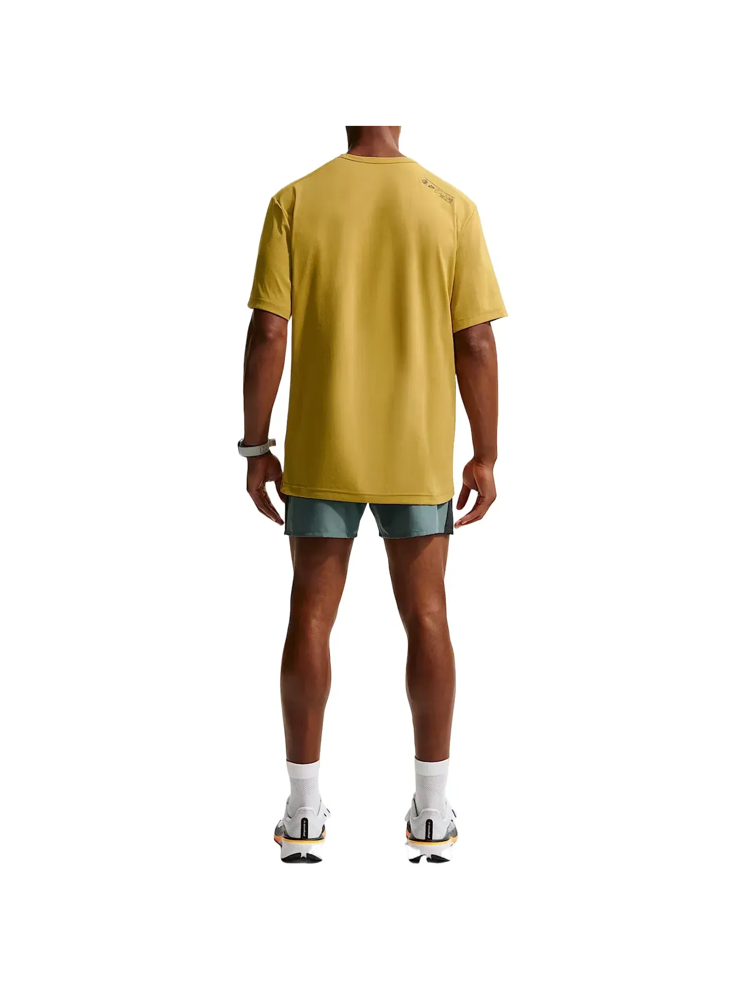 Мужская футболка с защитой от ультрафиолета Nike Hyverse Dri-Fit UV Protection — изображение 2 из 2, желтый