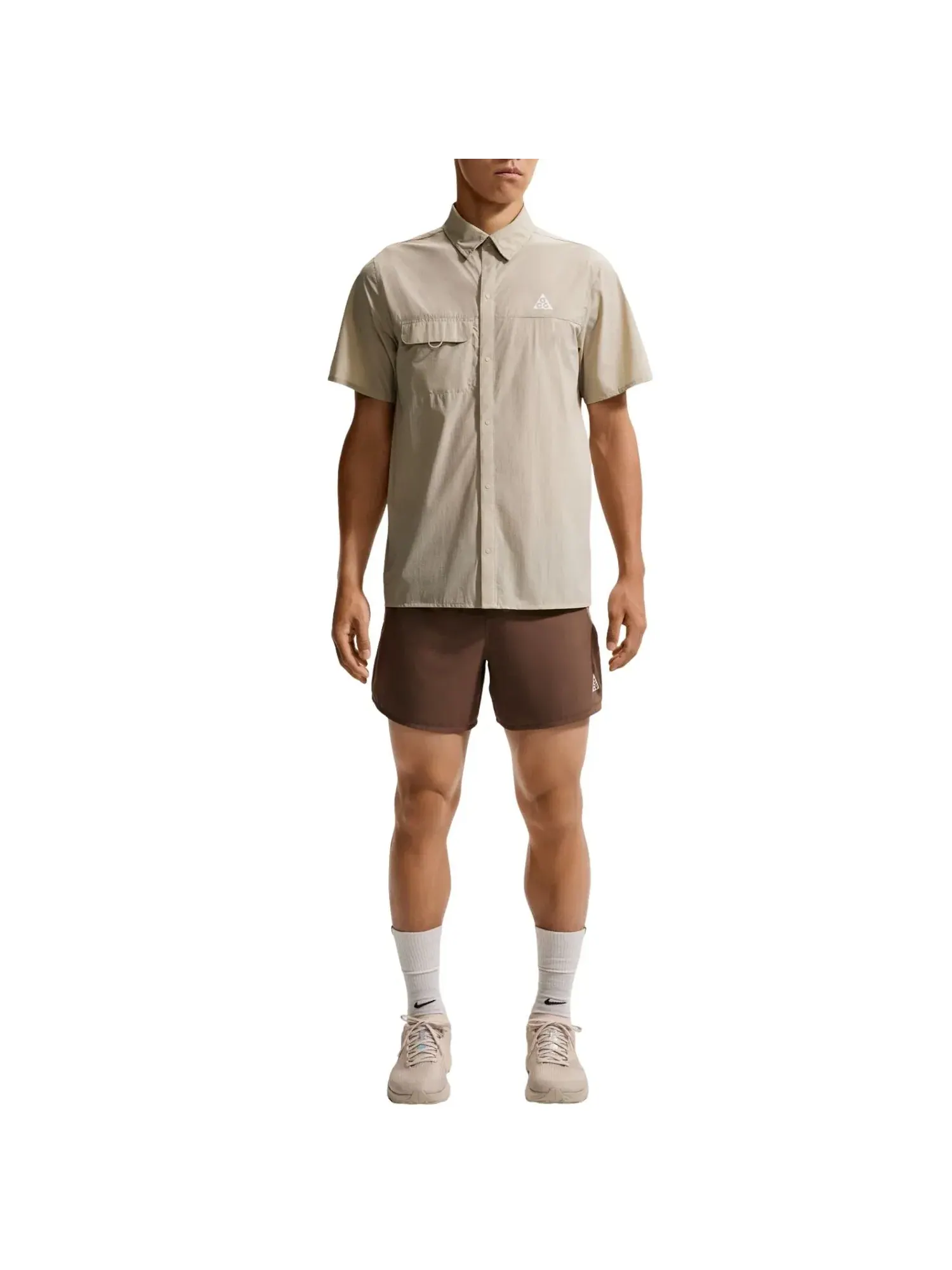 Мужская рубашка Nike ACG Aireez Trail Shirt — изображение 2 из 3, бежевый