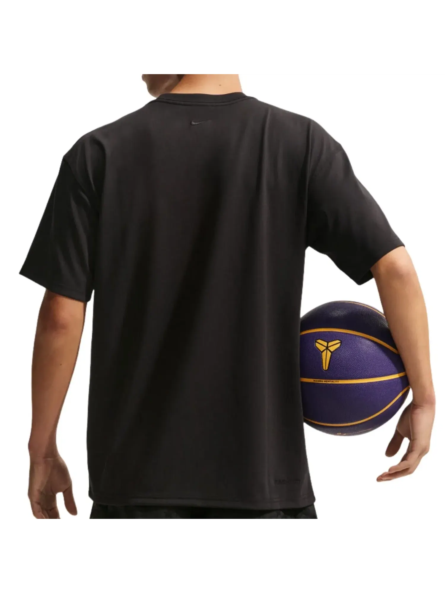 Футболка Nike Kobe Dri-FIT, черная, IQ6650-010 — изображение 2 из 2, черный