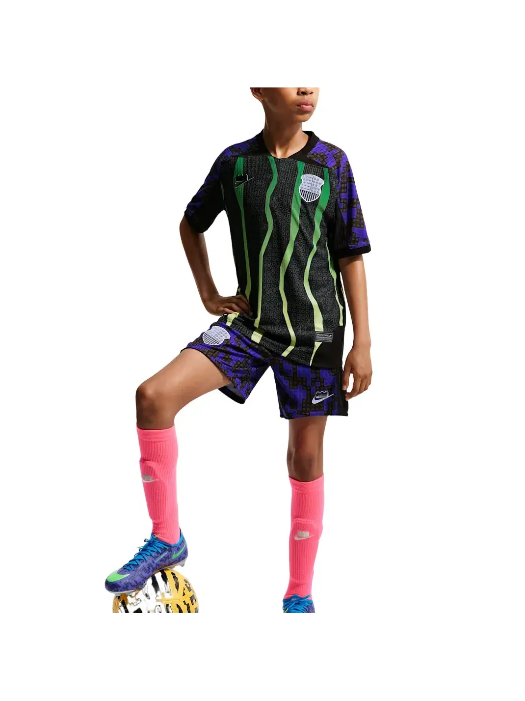 Детская футболка с принтом Nike x LEGO Collection Dri-FIT Jersey — изображение 2 из 3, черный