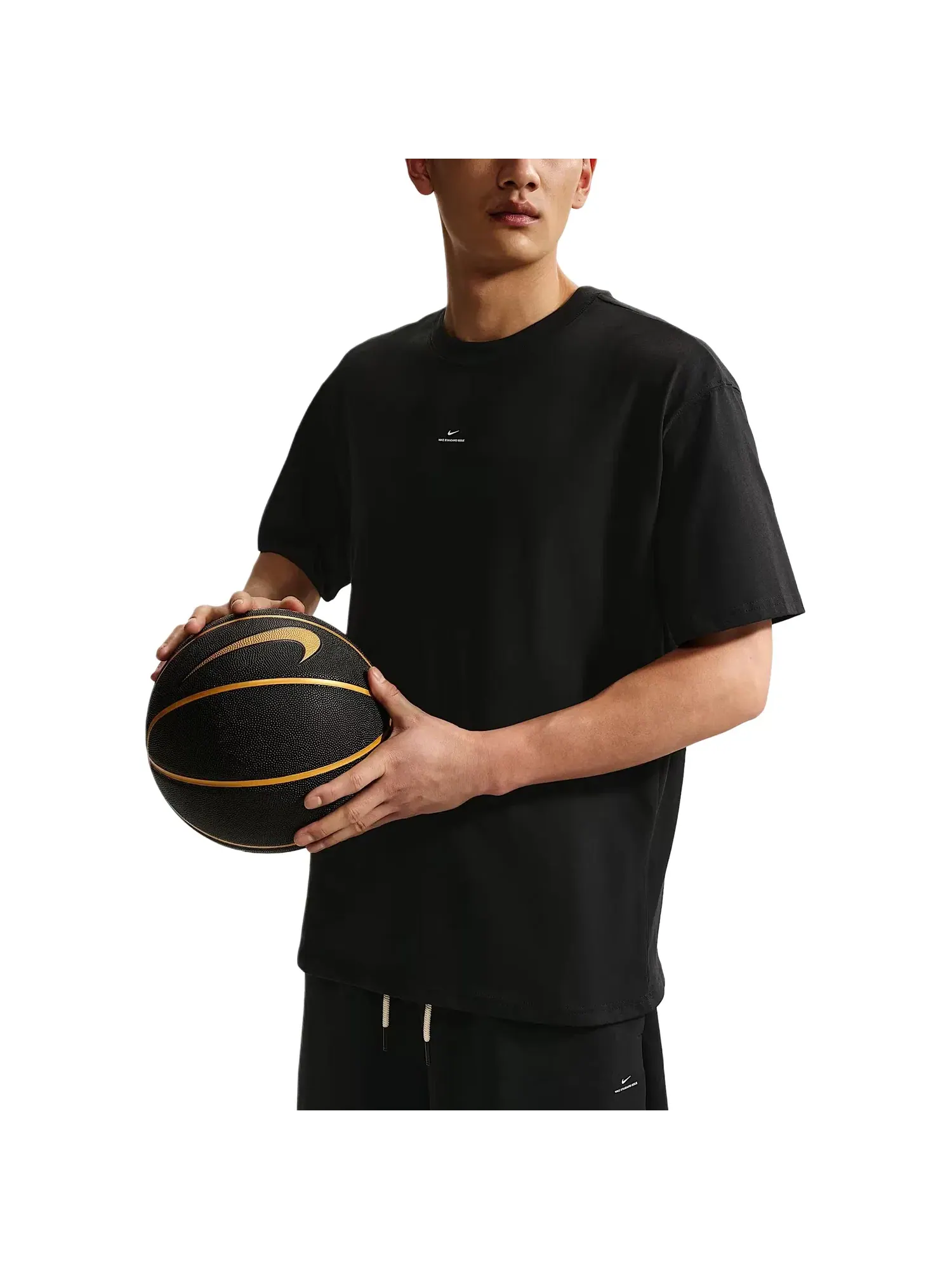 Мужская футболка с технологией Dri-FIT Nike Standard Issue — изображение 3 из 6, черный