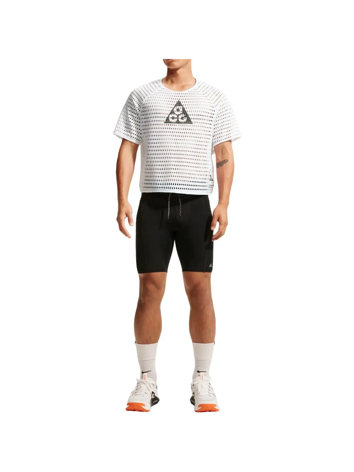 Мужская футболка Nike ACG Radical Airflow Dir-Fit T-Shirt — изображение 3 из 4, белый