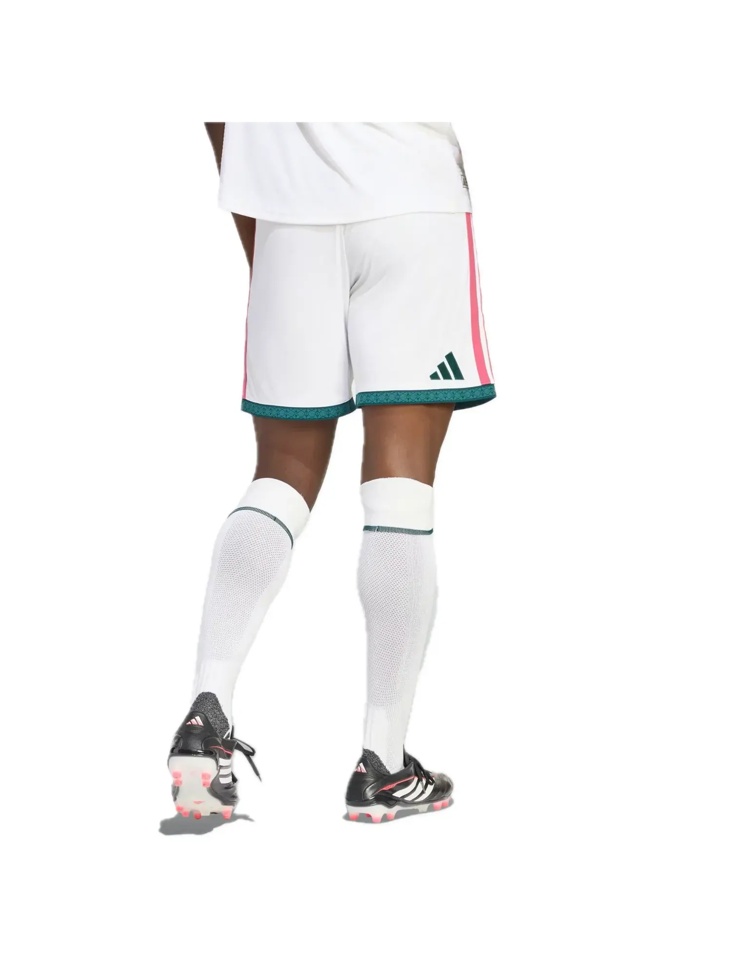 Мужские шорты с длиной до колена Real Madrid 26/27 Home Shorts Adidas — изображение 2 из 3, белый