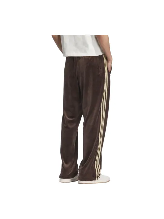 Спортивные брюки Adidas FB TP Velour Track Pants 'Dark Brown' — изображение 3 из 3, коричневый