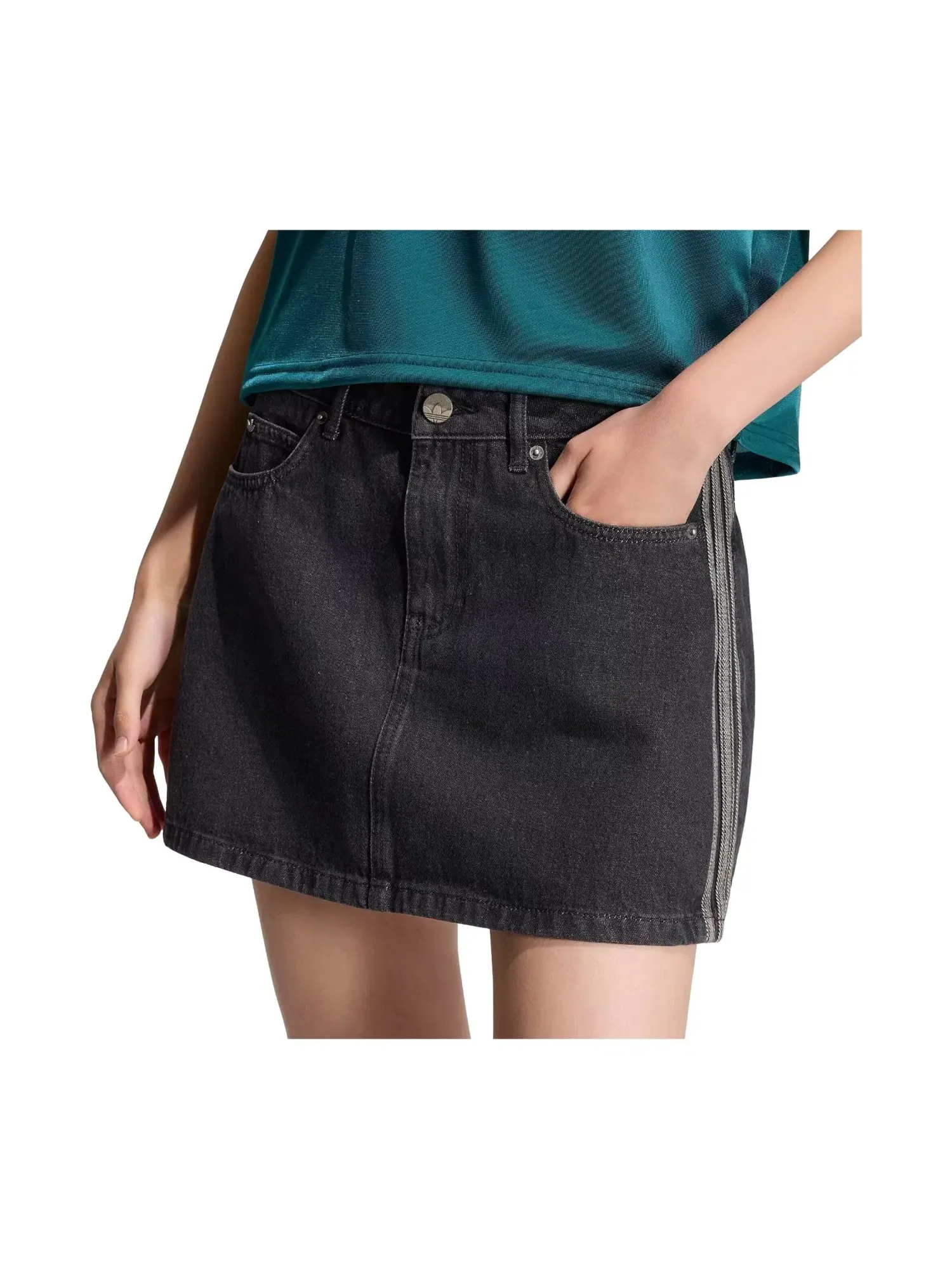 Женская юбка миди из денима True Black Denim Adidas — изображение 2 из 3, черный