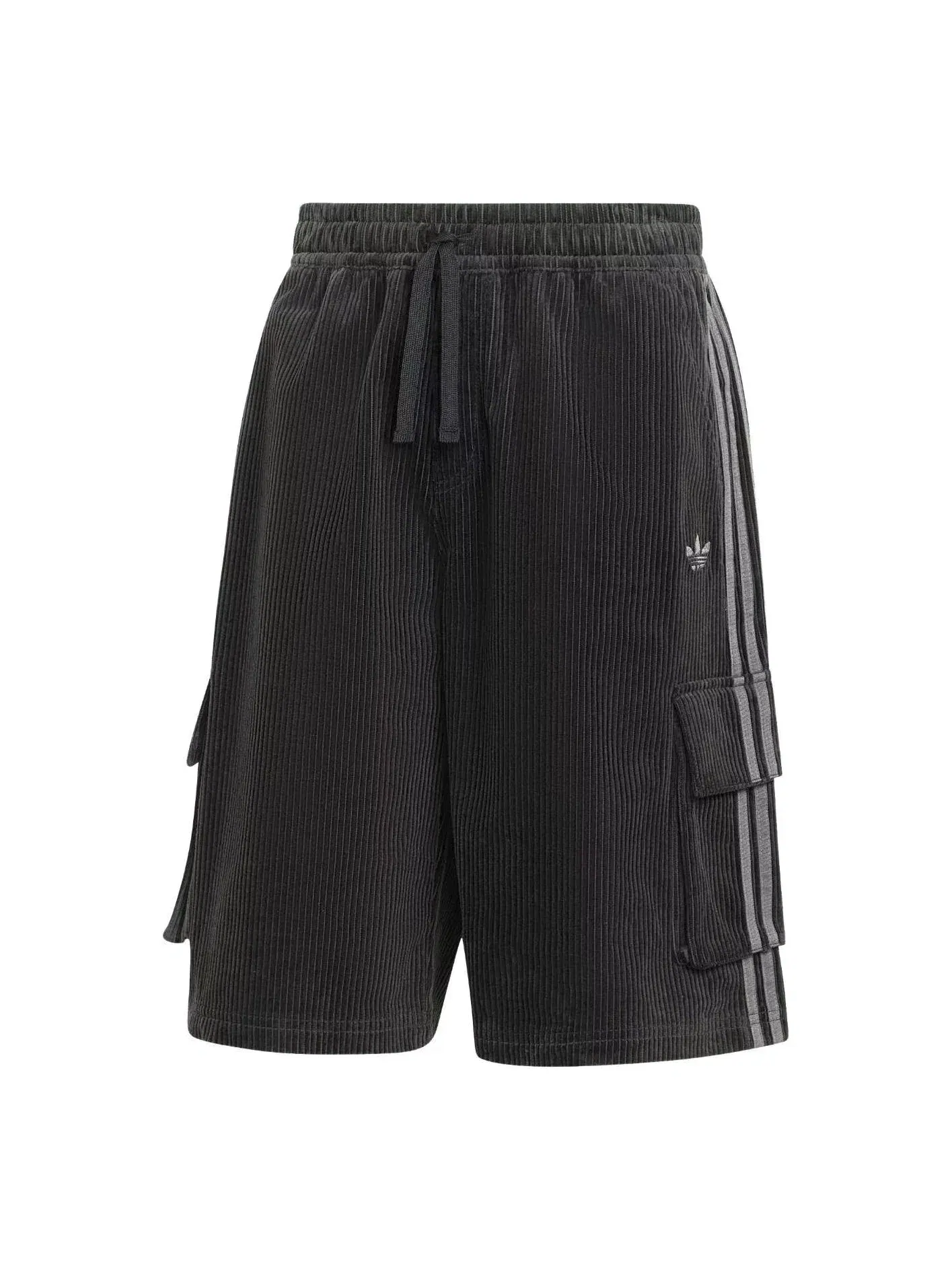 Мужские шорты карго с принтом Adidas Adicolor Cargo Shorts — изображение 1 из 3, черный