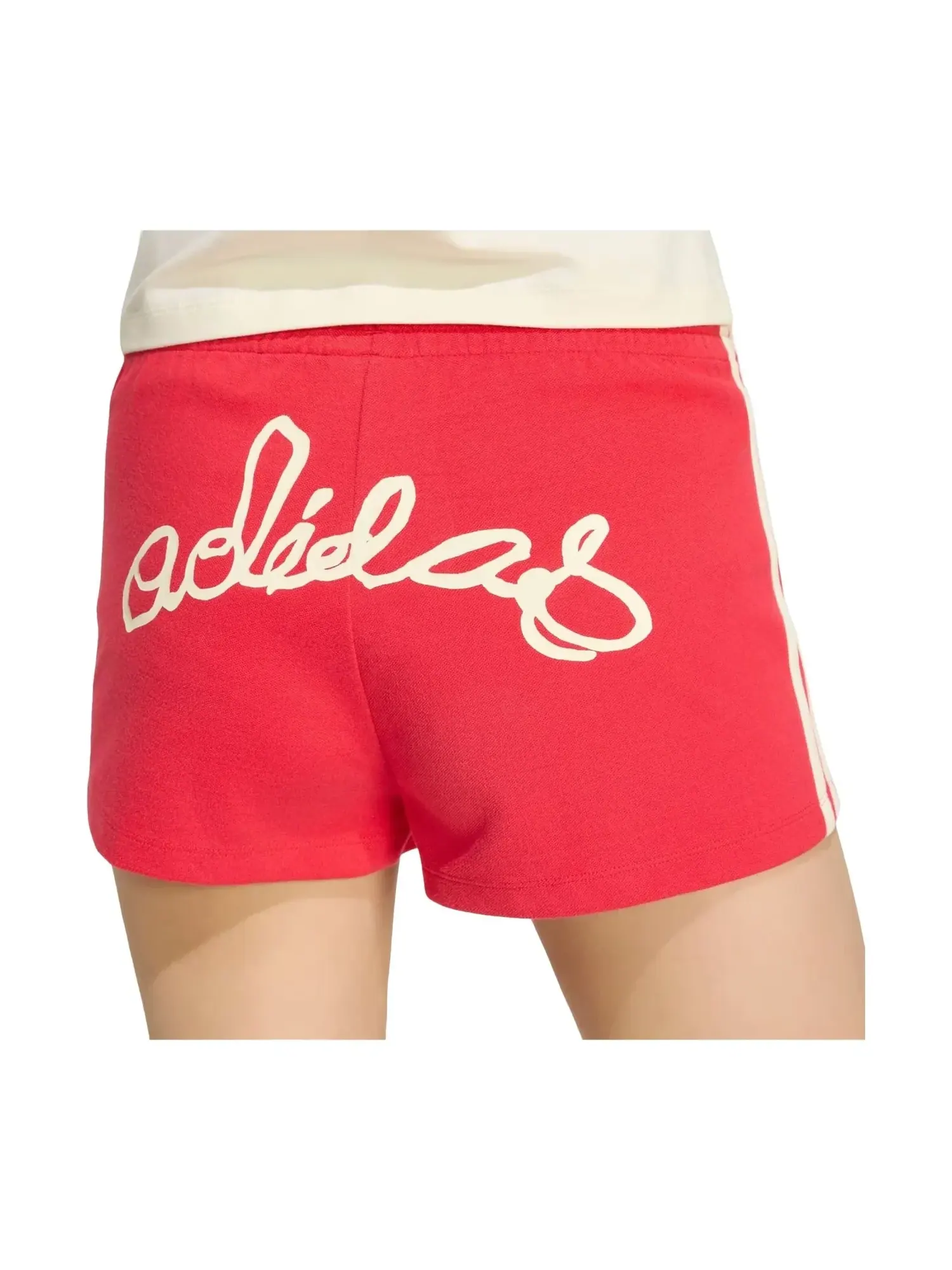 Шорты (WMNS) Adidas GFX Track Short 'Pure Ruby' — изображение 3 из 3, красный