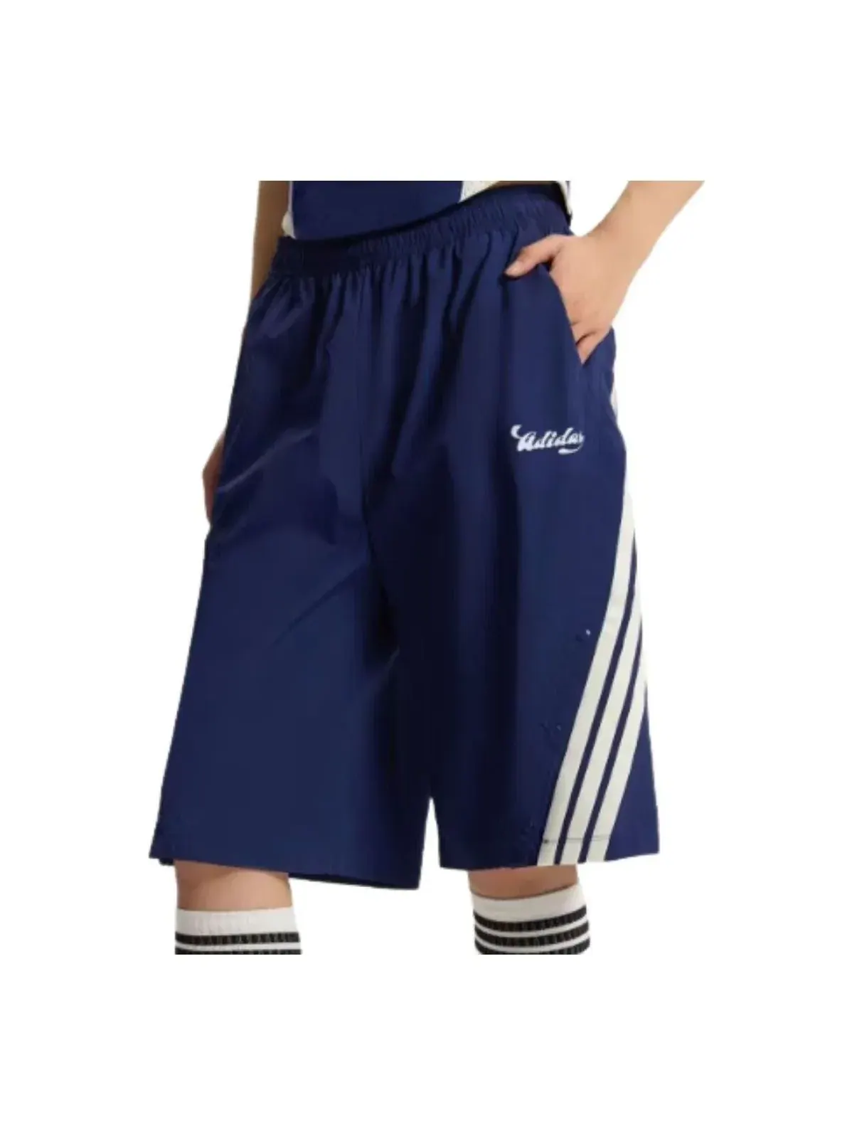 Шорты Adidas Tiro Short, темно-синий, KZ2393 — изображение 1 из 1