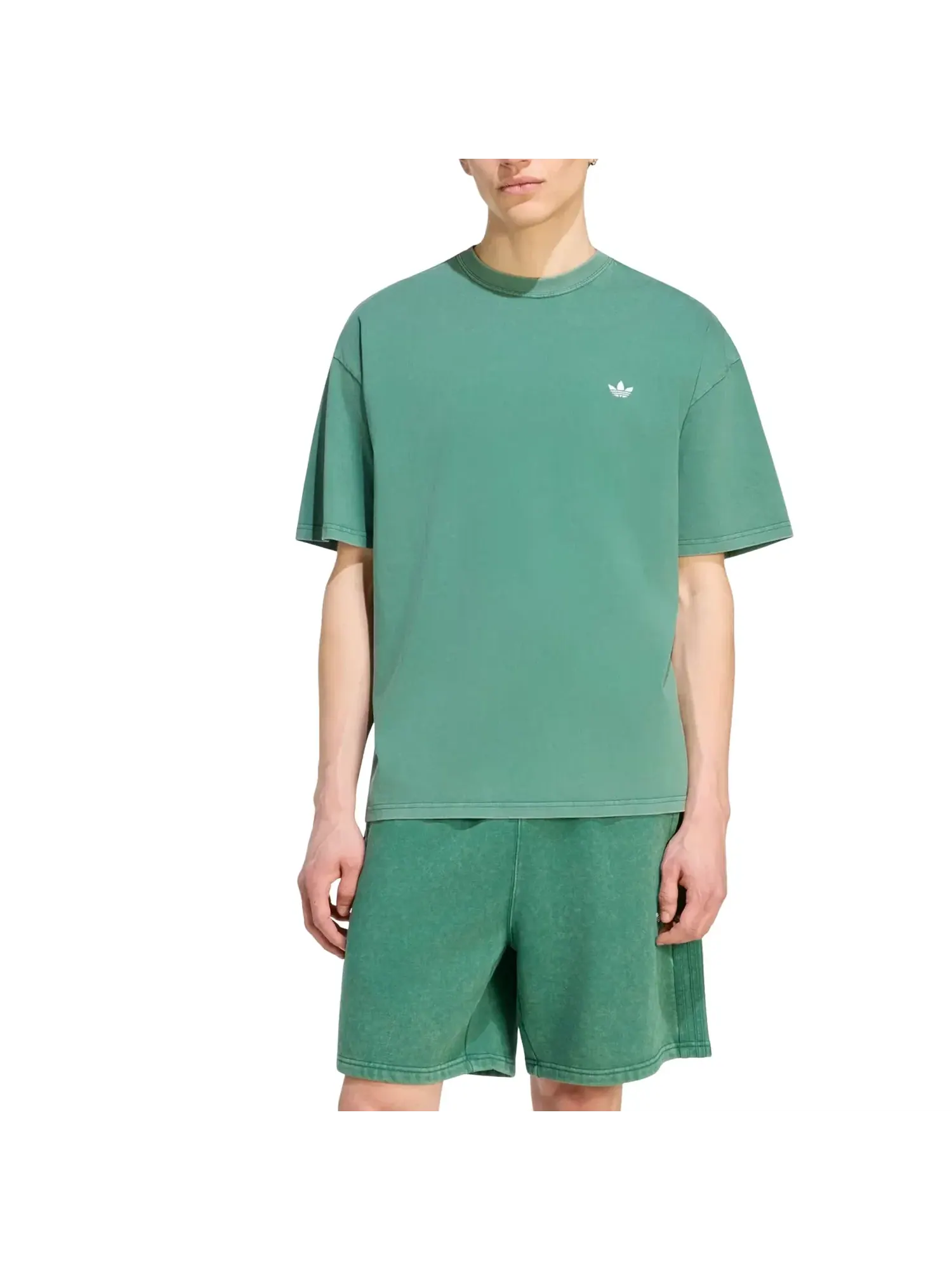 Мужская футболка свободного кроя Trefoil Essentials Washed Loose Dropped Adidas — изображение 2 из 3, зеленый