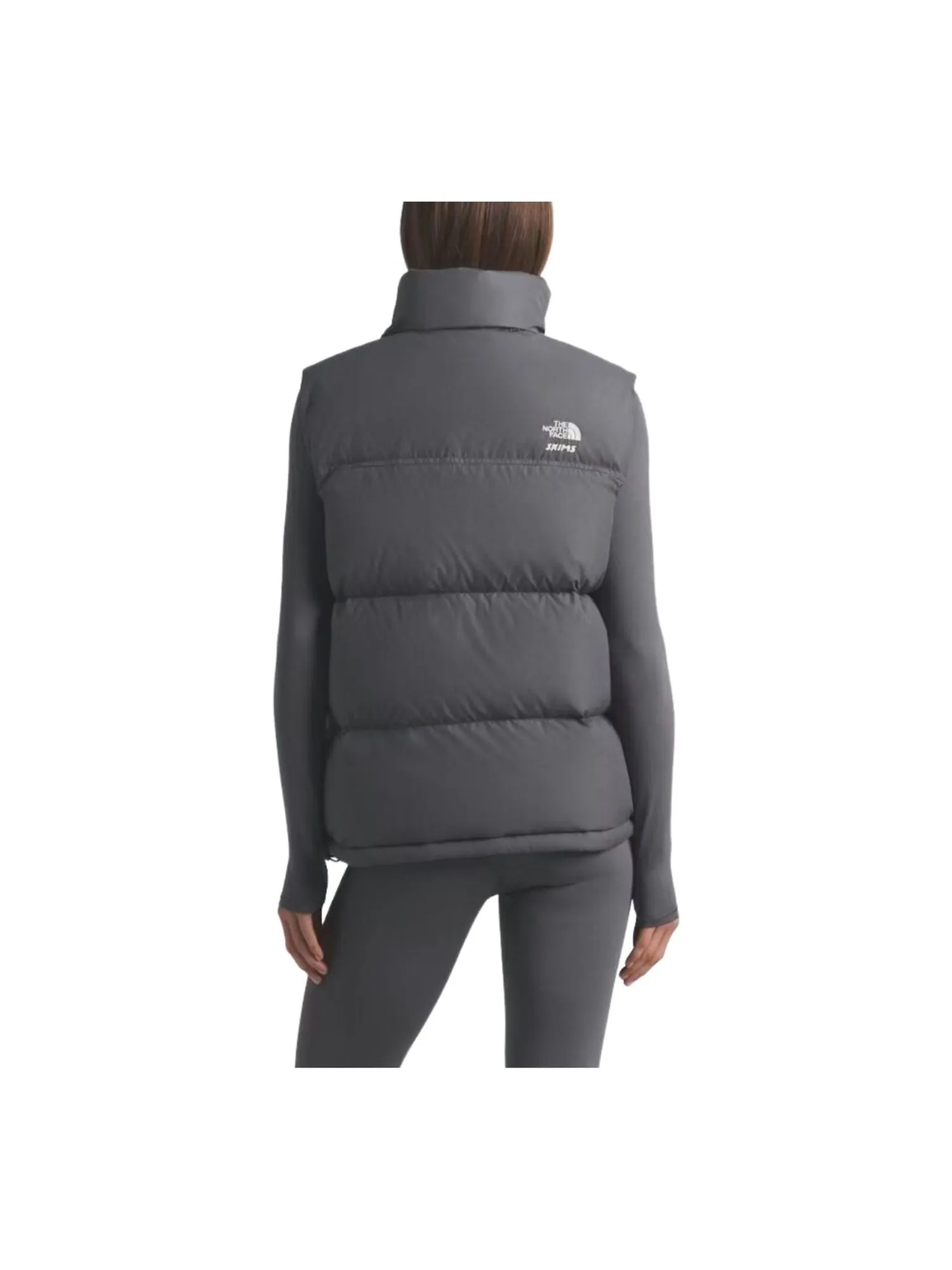 Жилет The North Face x SKIMS FW25 1996 Nuptse 'Gunmetal' — изображение 3 из 3, серый