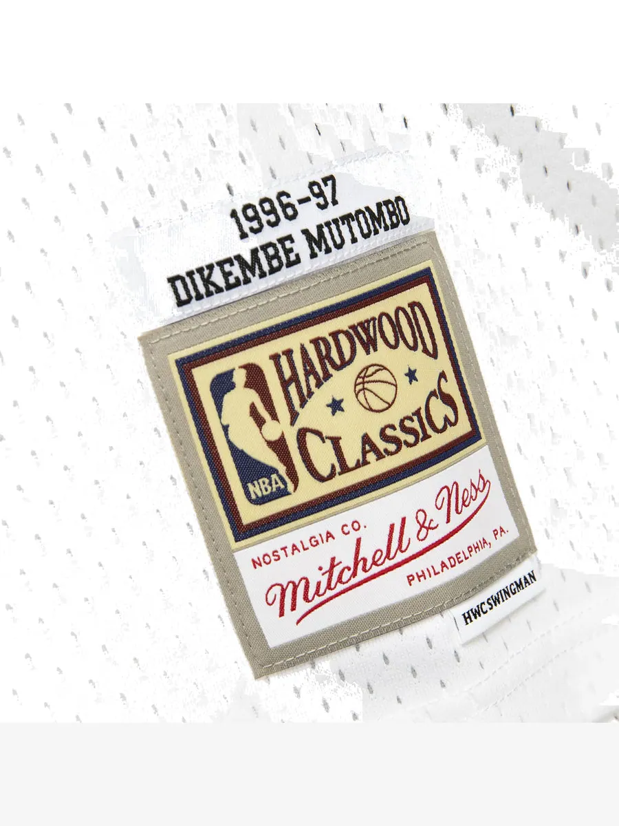 Джерси Mitchell & Ness x NBA Atlanta Hawks 1996-97 Swingman Jersey 'Dikembe Mutombo 55' — изображение 3 из 3, белый