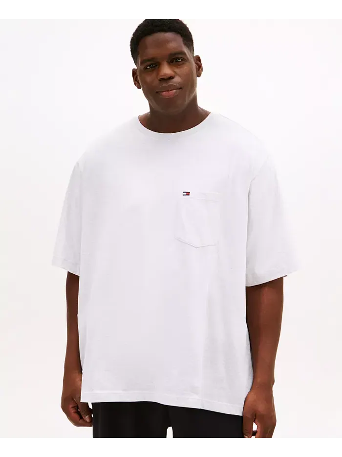 Мужская футболка с карманом и круглым вырезом Tommy Big & Tall Tommy Hilfiger — изображение 1 из 4, светлый серый