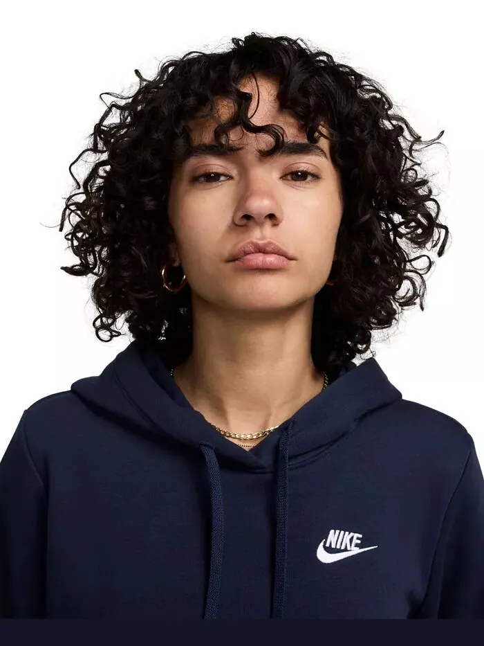 Женская спортивная одежда Club флисовый свитшот с капюшоном Nike — изображение 6 из 7, белый